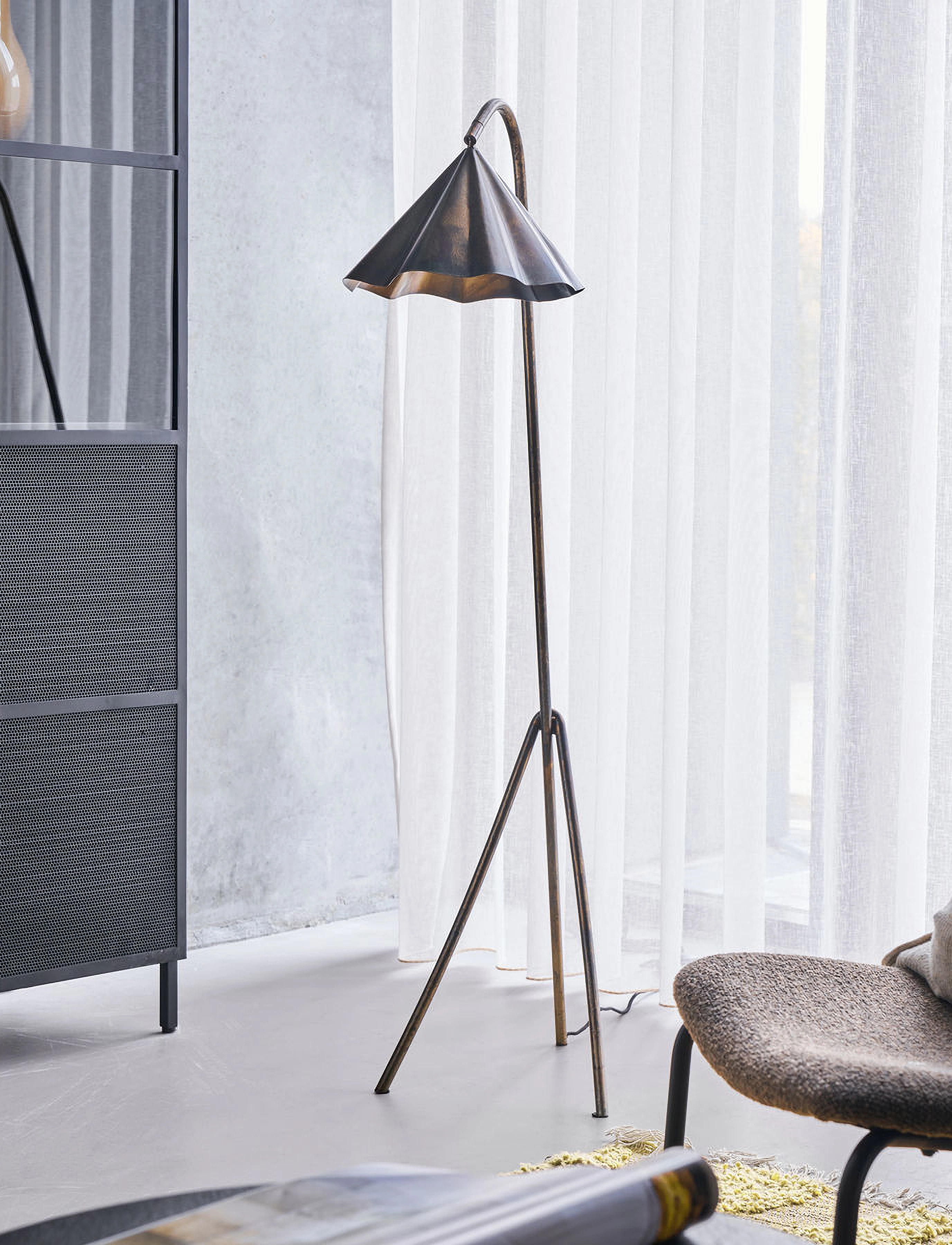 house doctor Floor Lamp, Hdflola, Antique Brown, 30X32.5X130 cm, Brown, Lamper > Gulvlamper, Unisex