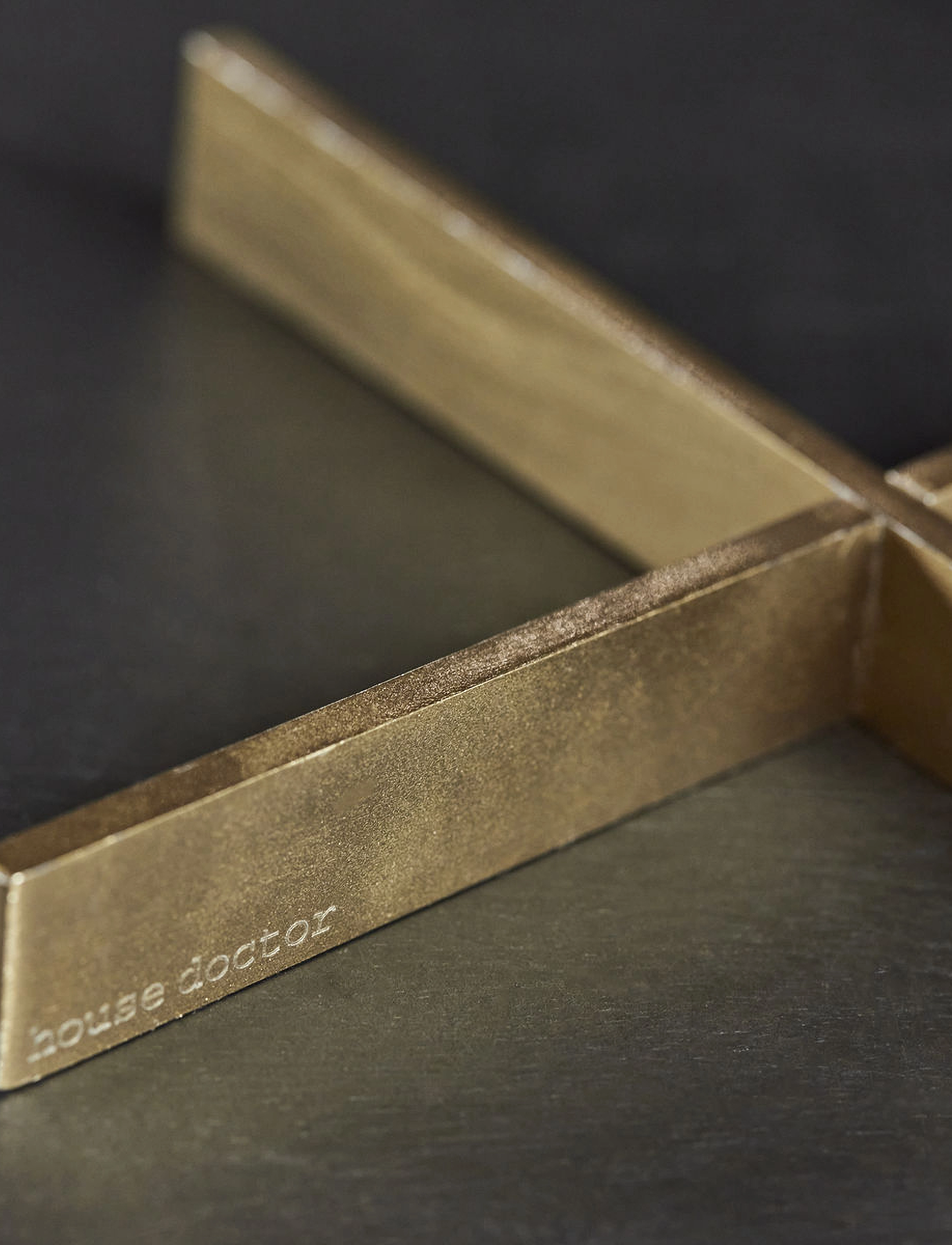 house doctor - Trivet, HDCros, Brushed brass - bordskånere - brushed brass - 2