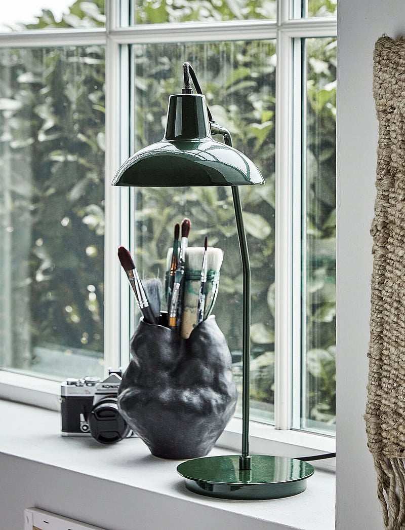 house doctor - Table lamp, HDDesk, Green - schreibtisch- & tischlampen - green - 0