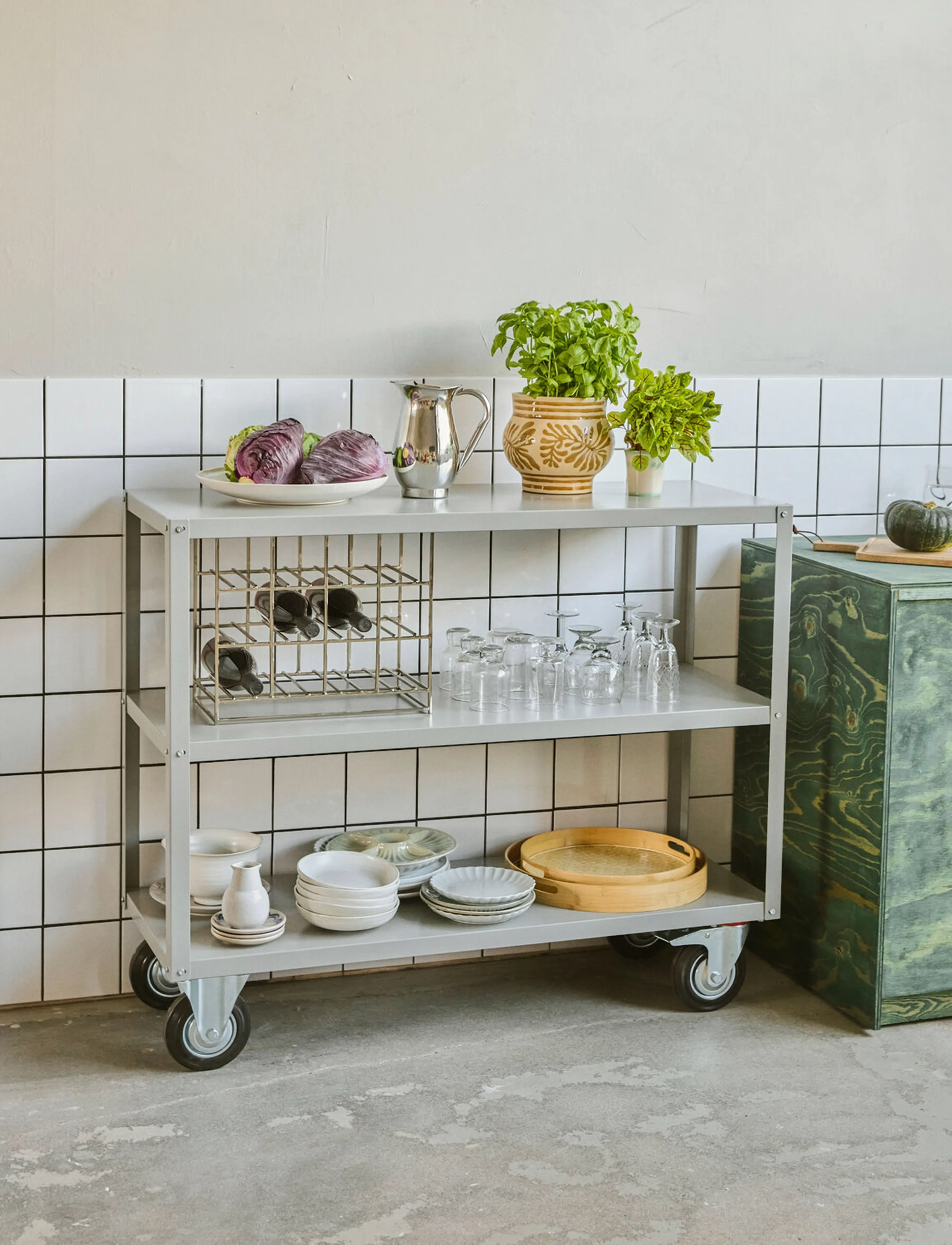 house doctor Shelving Unit W. 4 Wheels, Hdtrolle, L:120 cm.W:45 cm.H:101 cm, Grey, Møbler > Hylder, Unisex