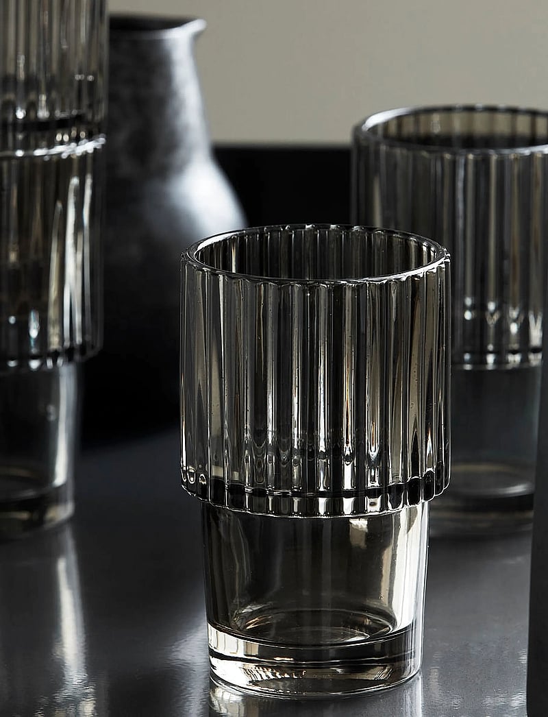 house doctor - Rills Glass - die niedrigsten preise - smoked grey - 1