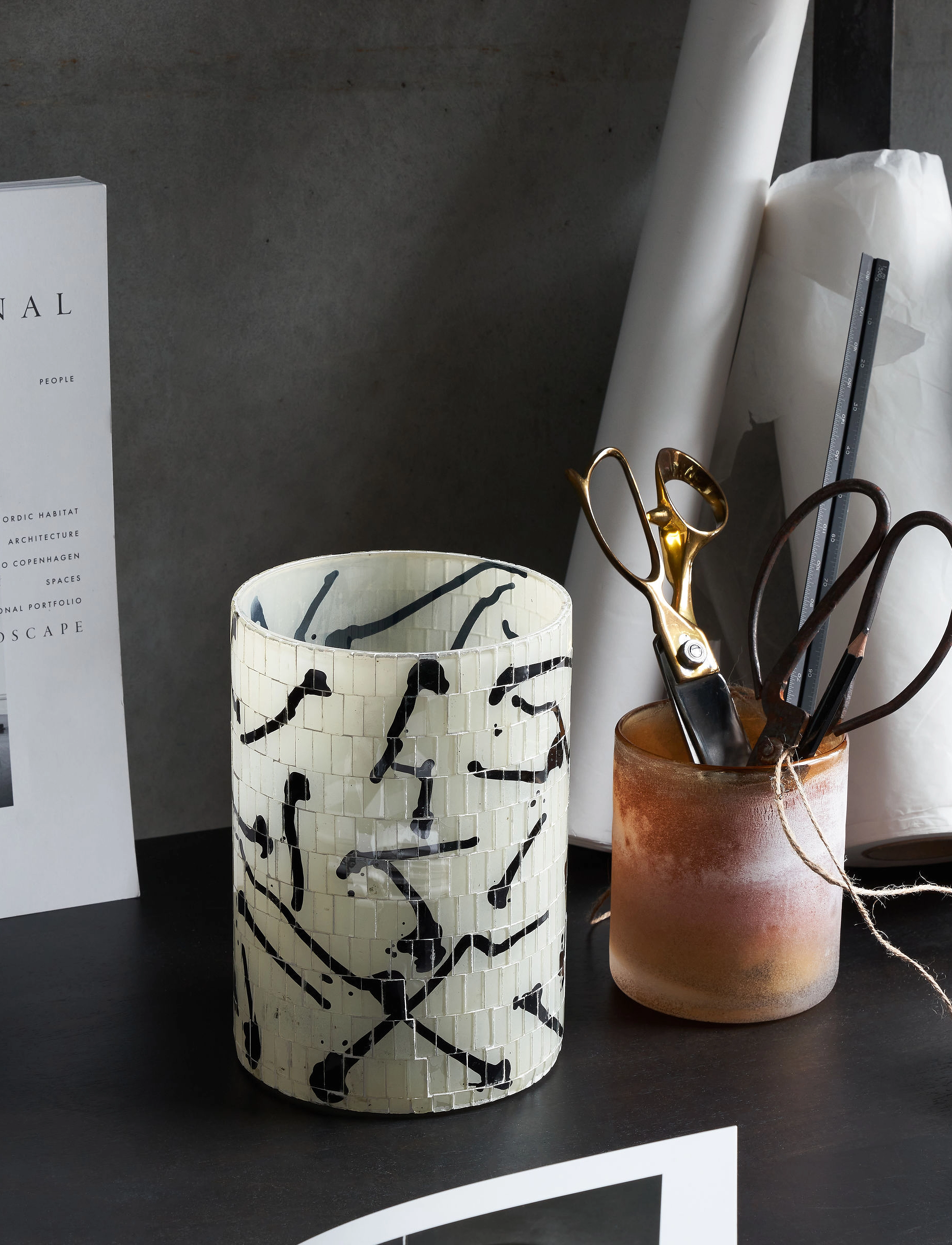 house doctor - Tealight holder, Vana, Black - black - 1