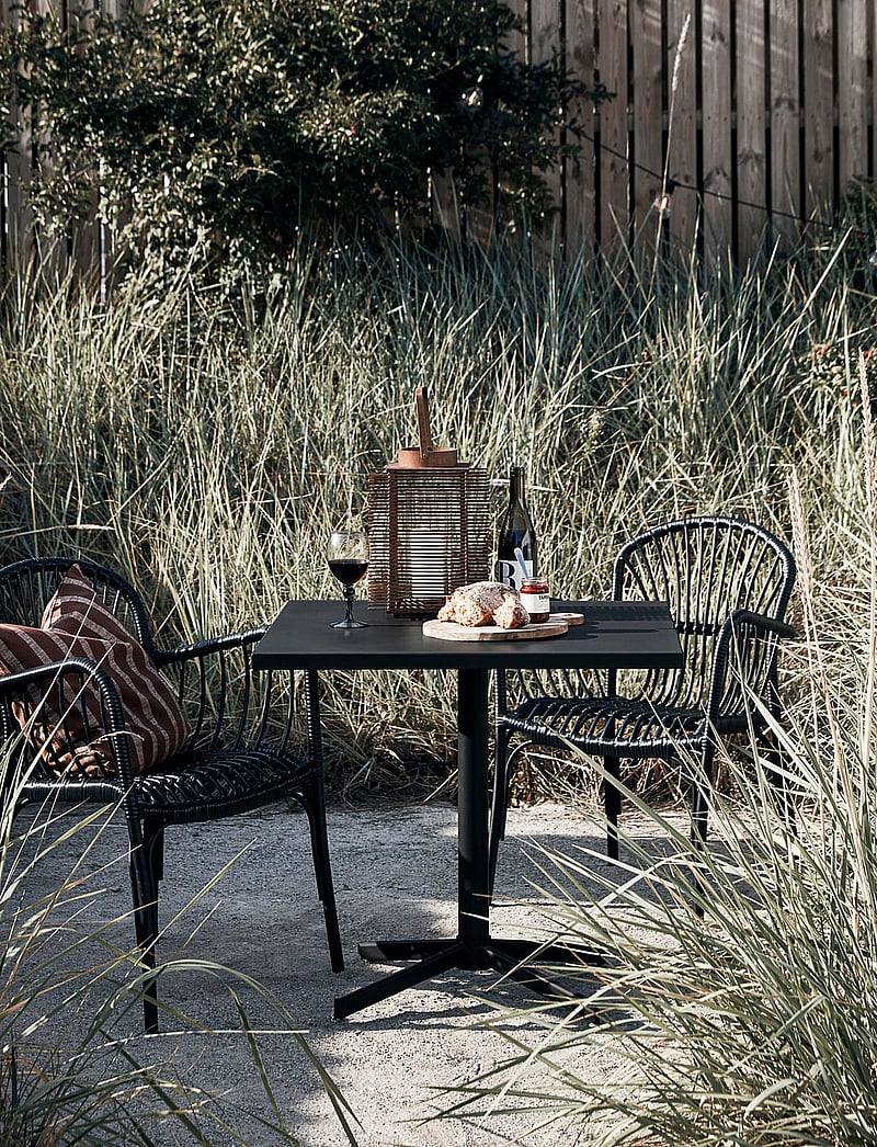 house doctor - Helo table - mööbel - black - 0