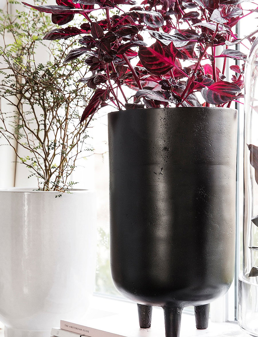 house doctor - Jang Planter - black oxidized - 2