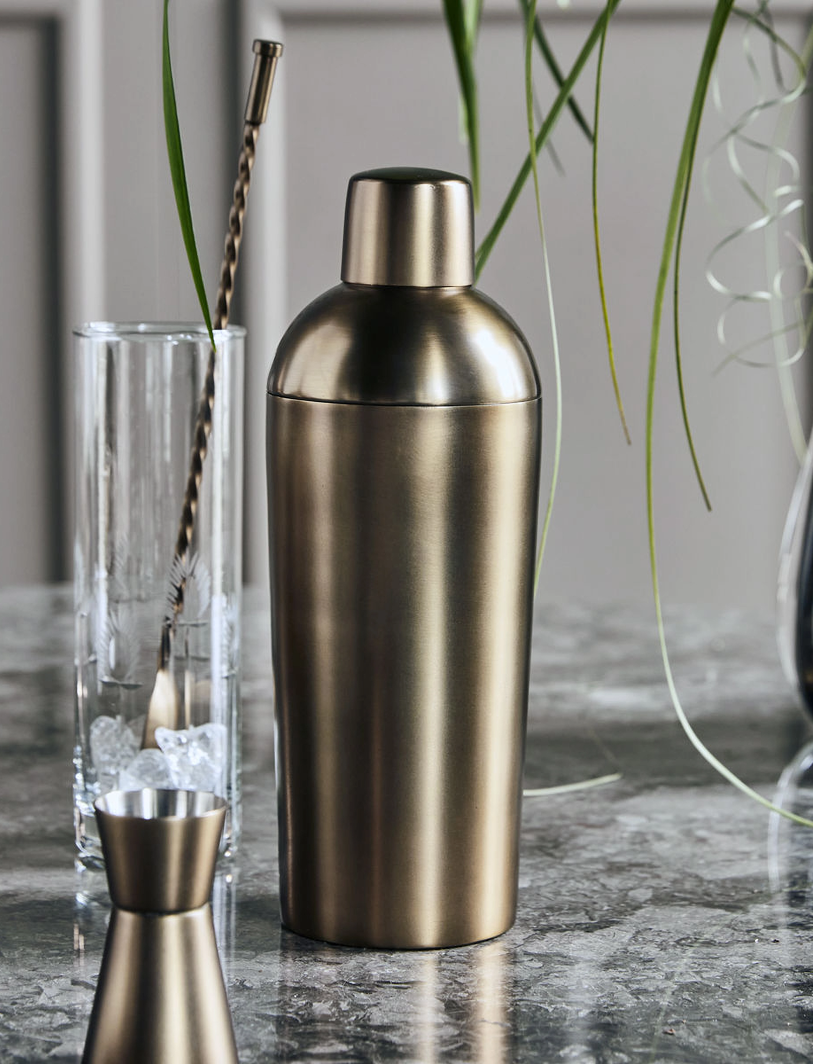 house doctor Shaker, Hdbaar, Antik Messingfinish, H:23 cm, Gold, Tilbehør Til Drinks Og Barer > Shakere Og Cocktailredskaber, Unisex