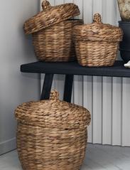 house doctor - Basket w. lid, Aske - sandėliavimo krepšeliai - natural - 1