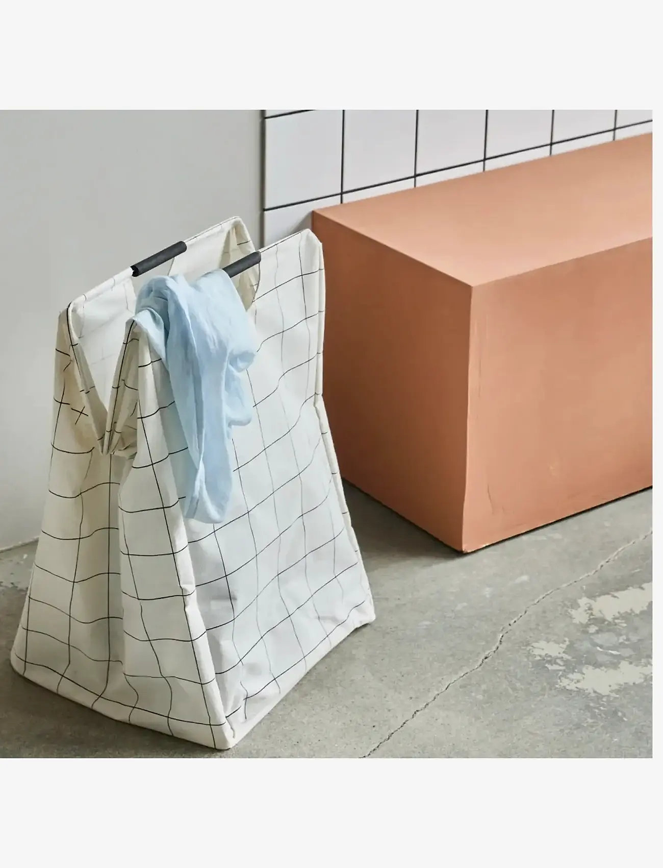 house doctor - Laundry bag, HDSquares, White - laundry baskets - white - 0