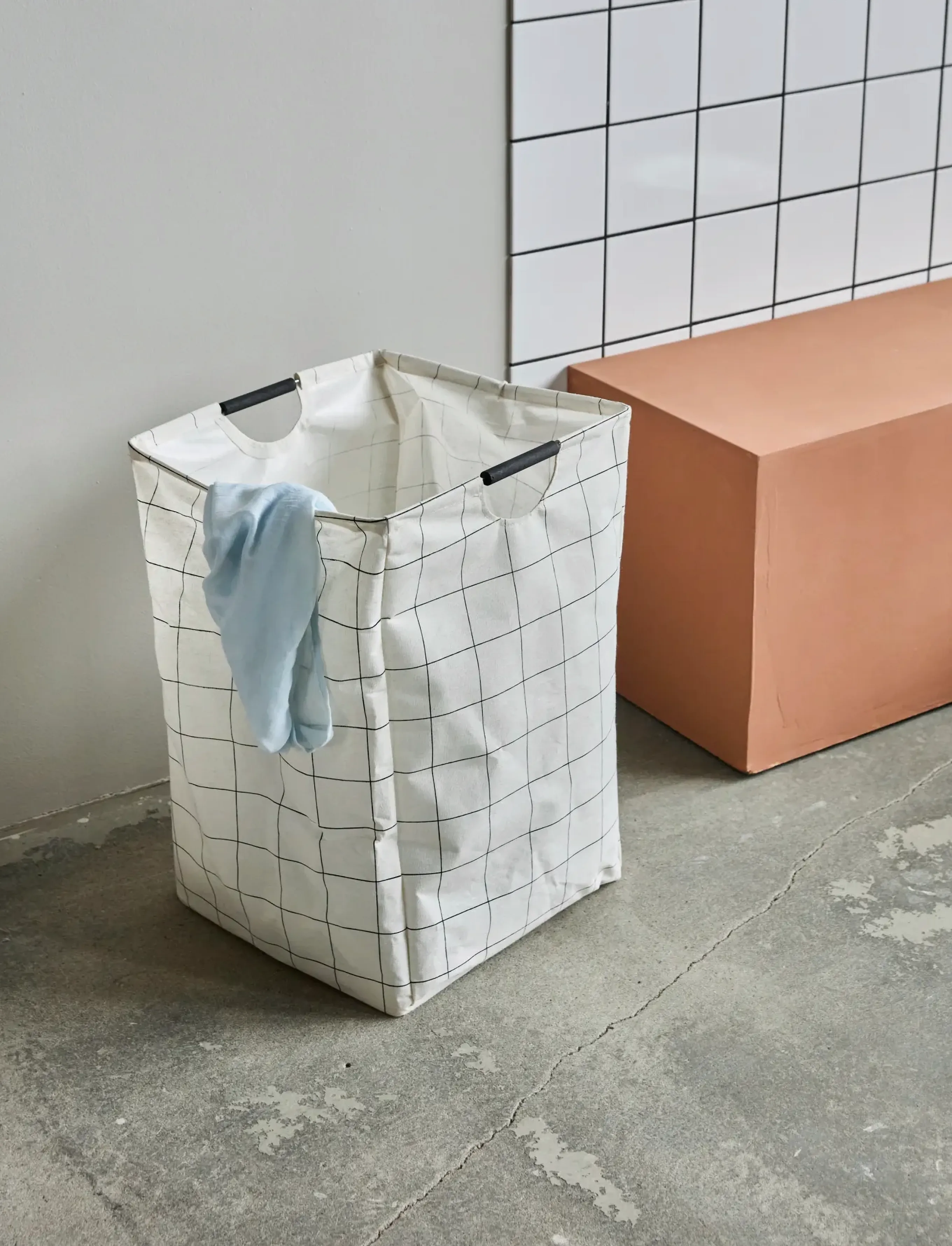house doctor - Laundry bag, HDSquares, White - laundry baskets - white - 3