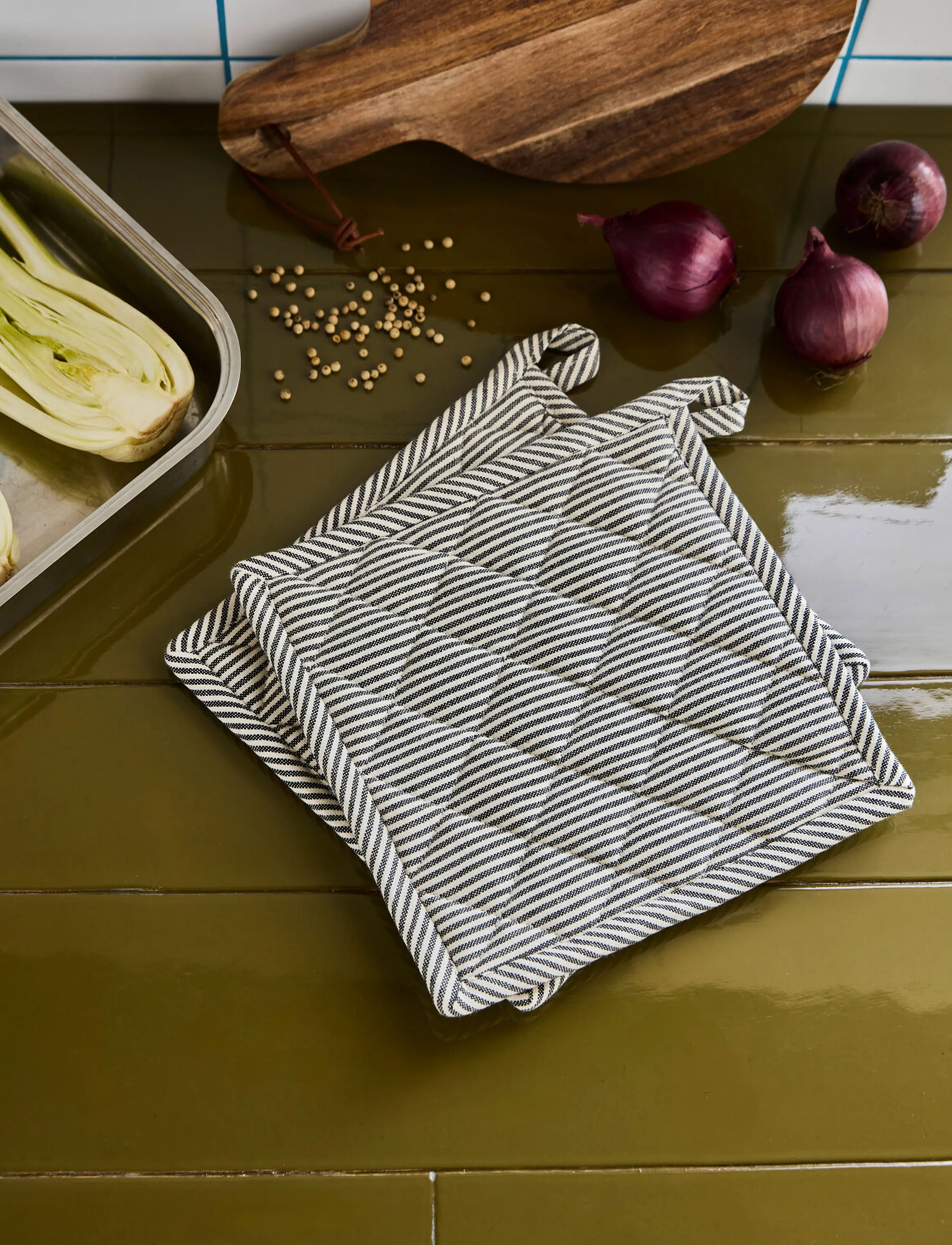 house doctor Potholder, Hdchef, Dark Grey, L:22.5 cm.W:22.5 cm, Kitchen Textiles, Grau - Oven Mitts & Gloves, Homeware