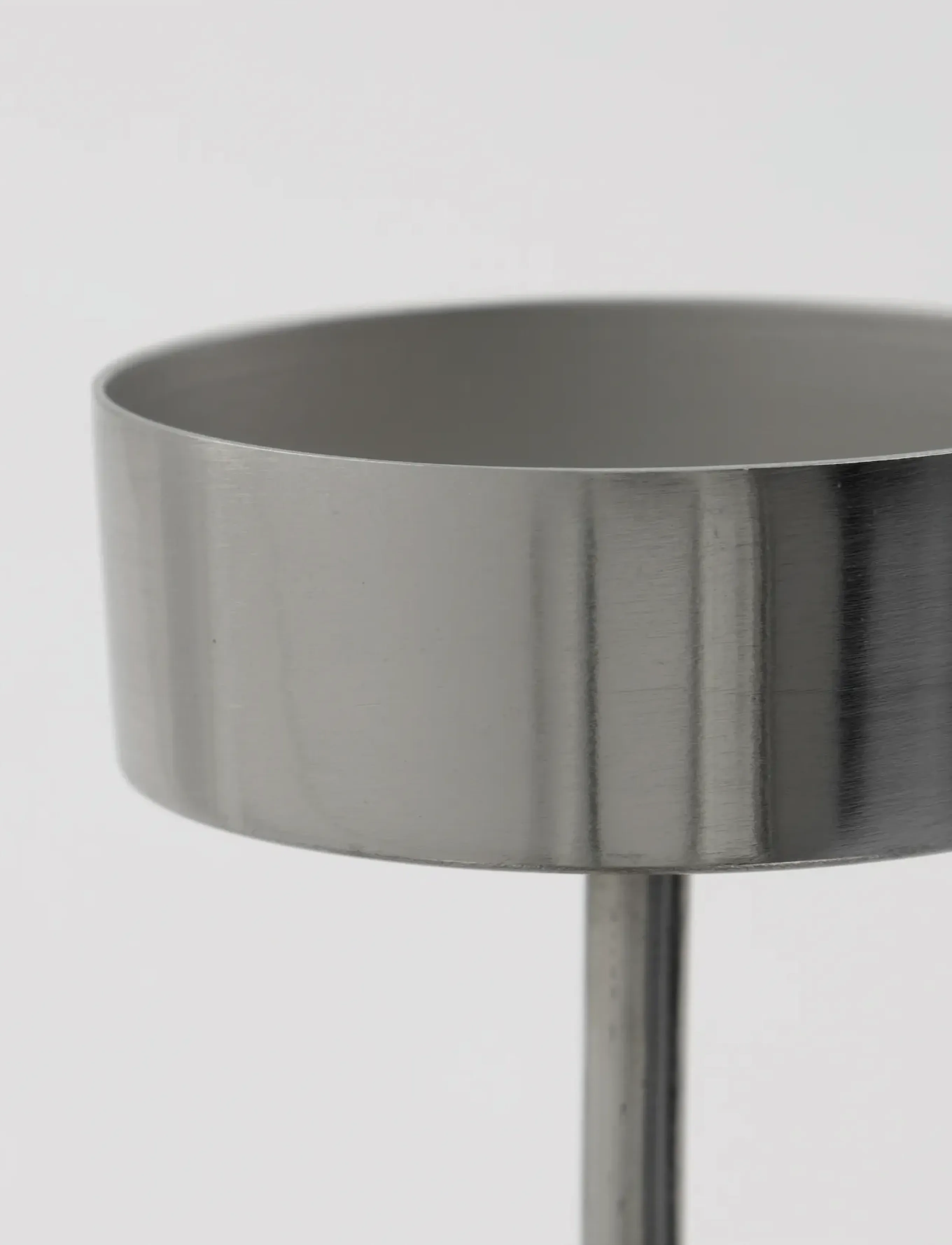 house doctor - Tealight holder, HDAnit, Silver fin - tealight holders - silver finish - 2