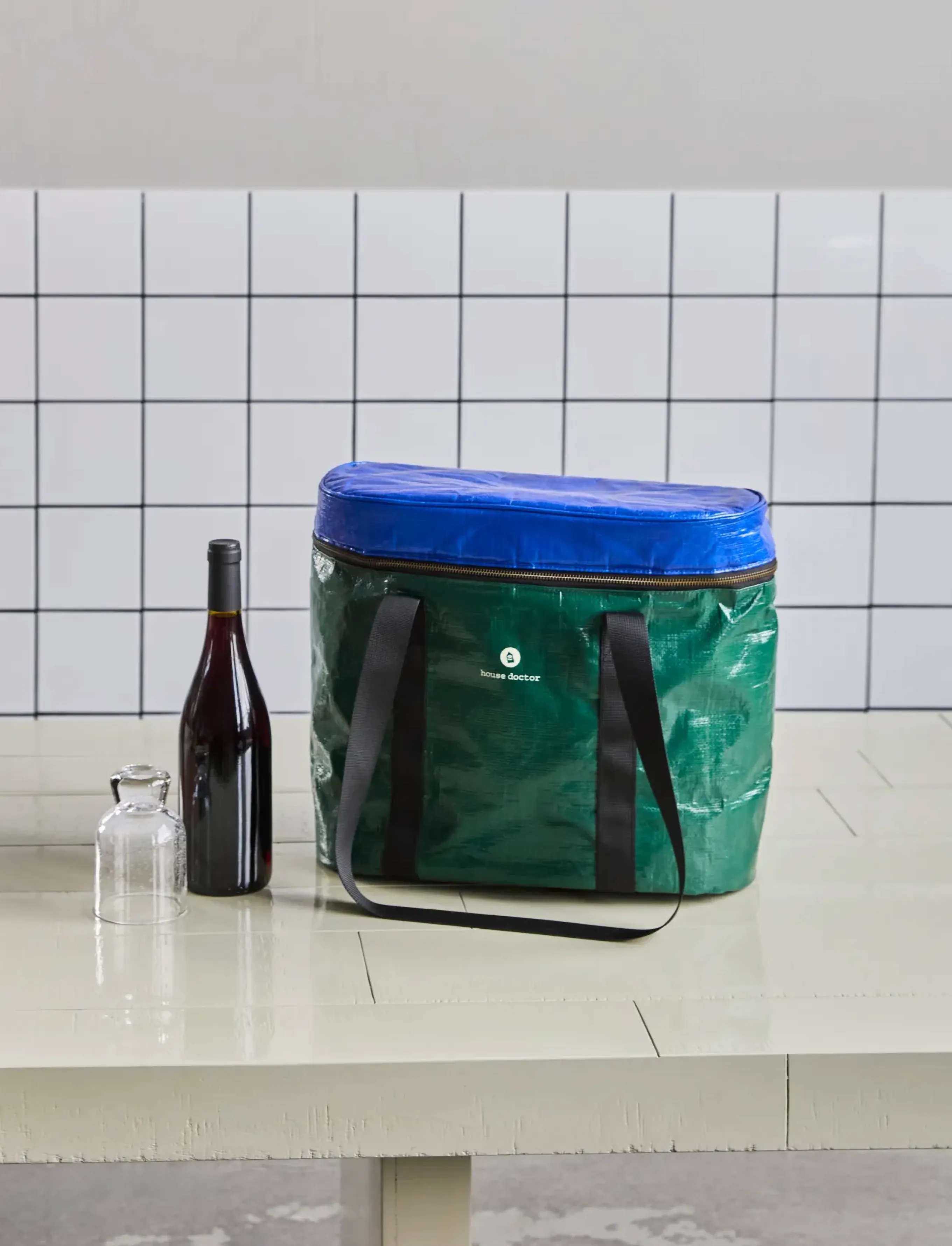 house doctor Cooling Bag, Hdpicnic, Dark Green,, 38X 19.5X 35 cm, Green, Opbevaring I Køkkenet > Madkasser, Unisex