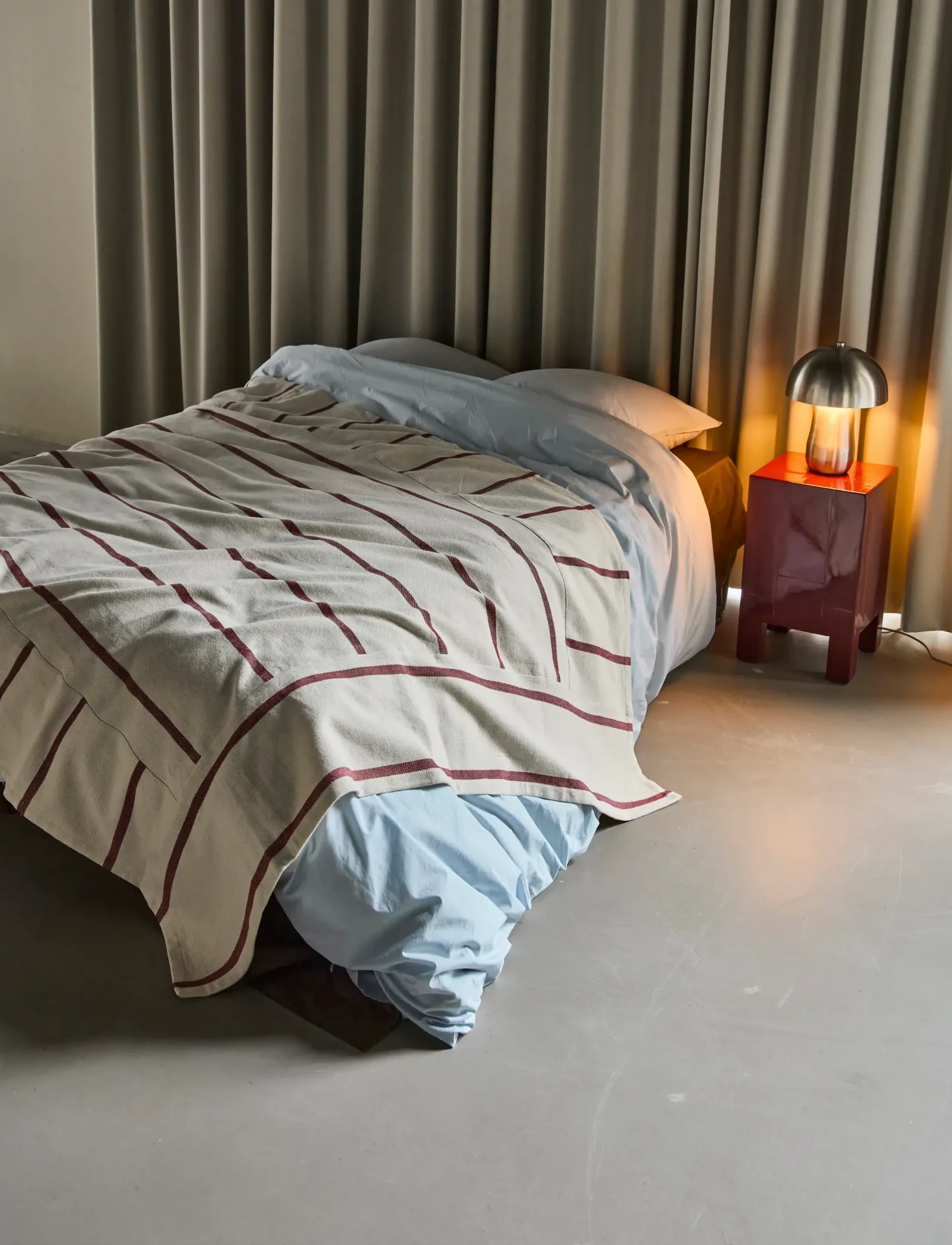 house doctor - Bed throw, HDNula, Off-white, Dark - plaider - off-white, dark red - 0