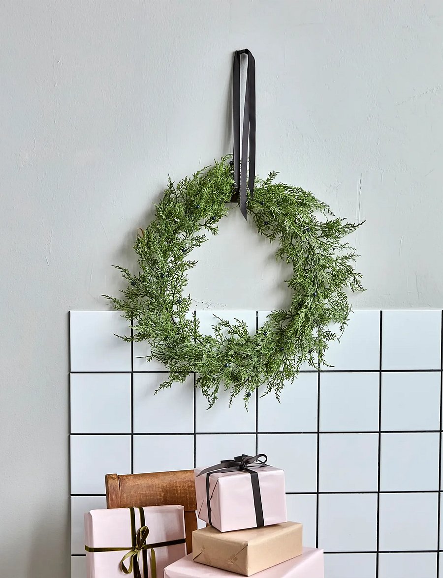 house doctor - Wreath, HDPine, Green - valentinstaggeschenke - green - 0