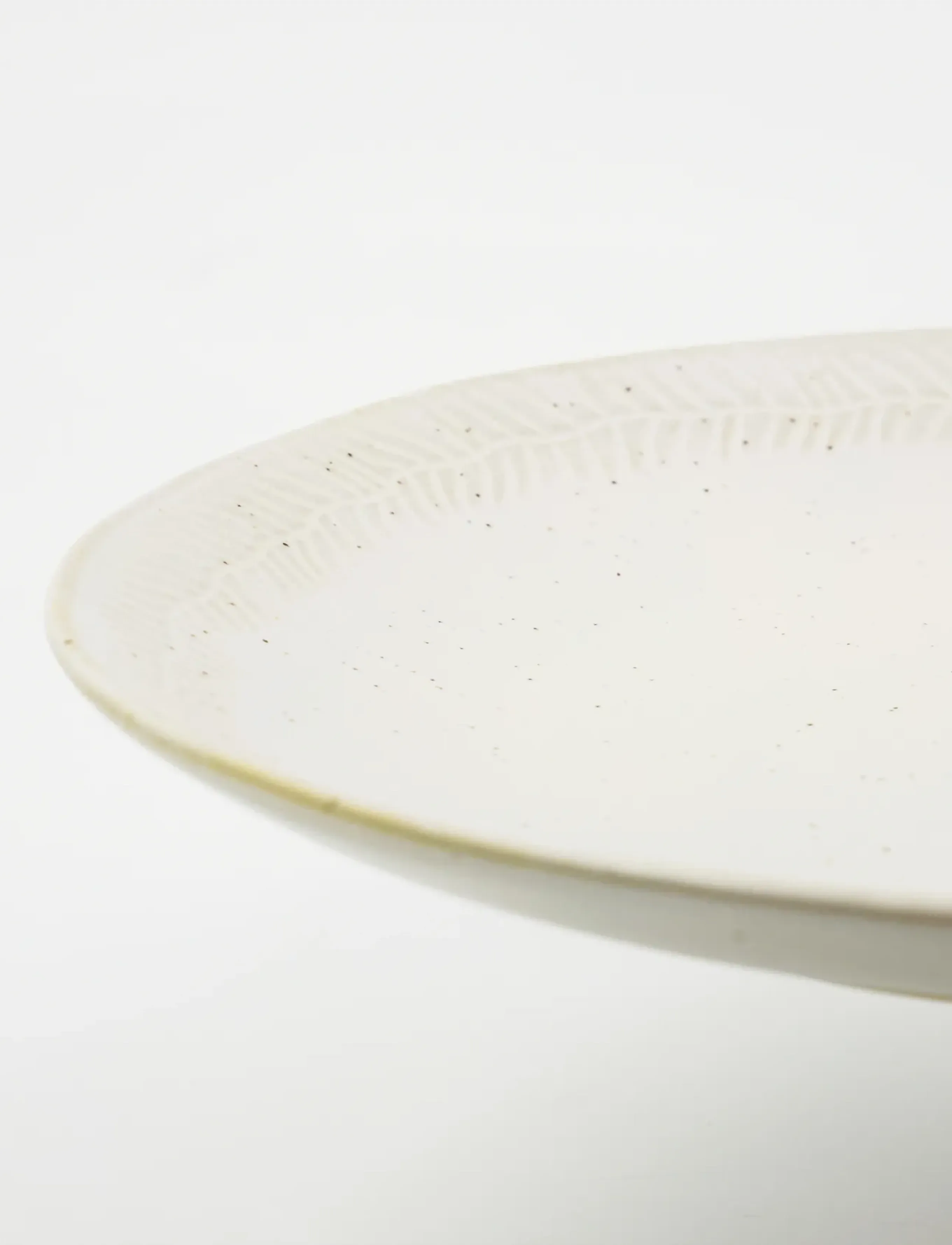 house doctor - Dinner plate, HDServe, Off-white - christmas tableware - beige - 2