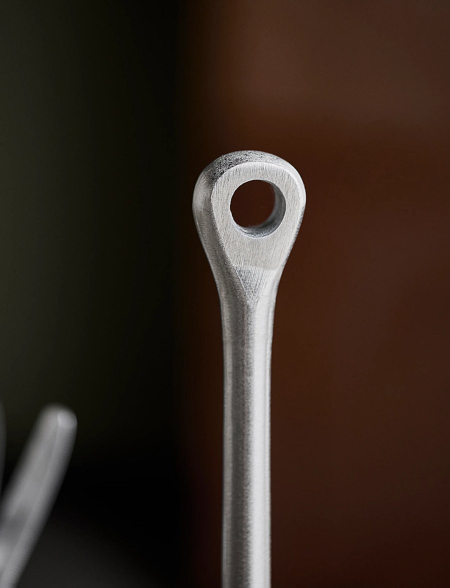 house doctor - Paper towel holder, HDEden, Brushed - majapidamispaberi hoidjad - brushed silver finish - 3