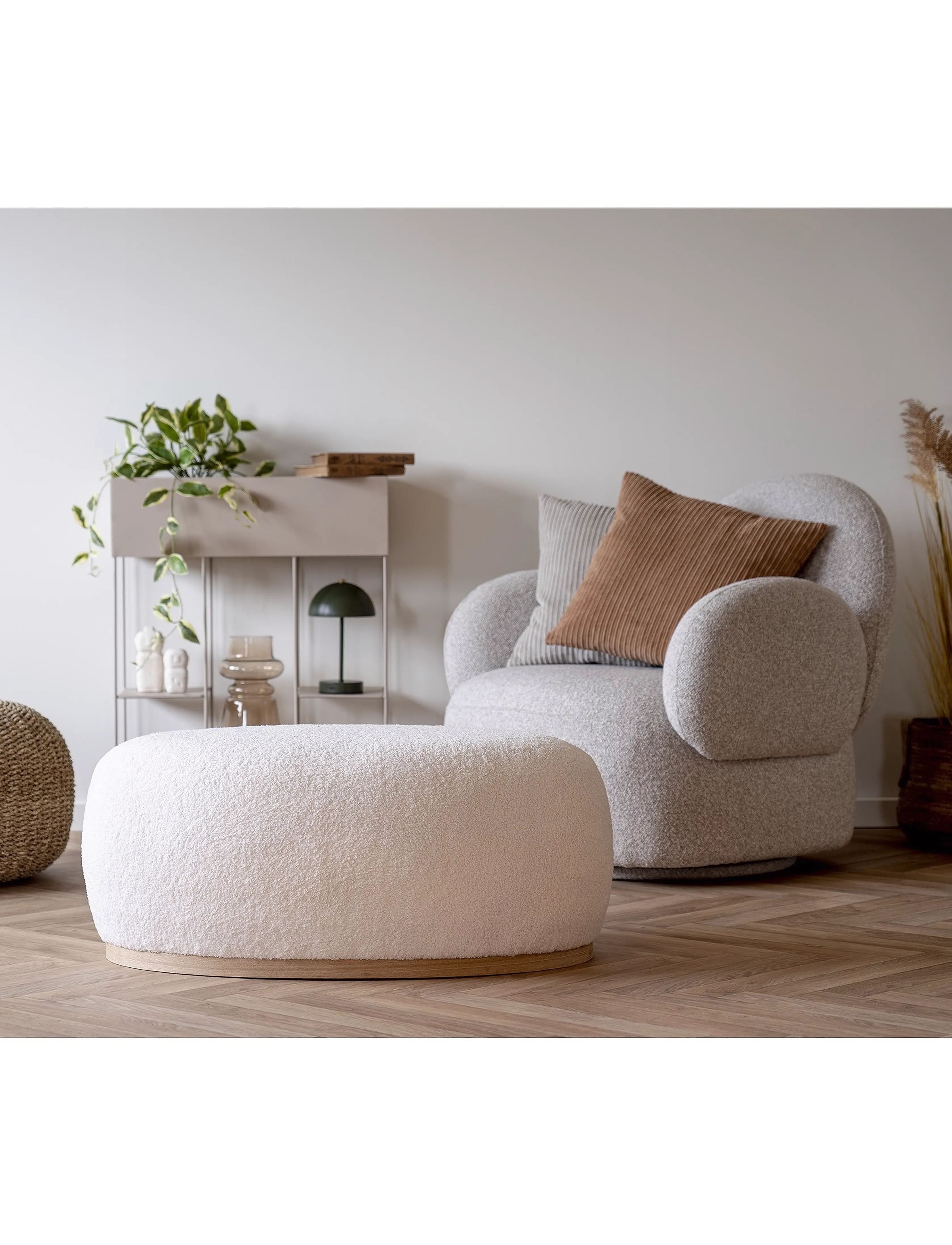 House Nordic - Henny - Lounge chair with swivel function, bouclé, light grey - stolar - light grey - 3