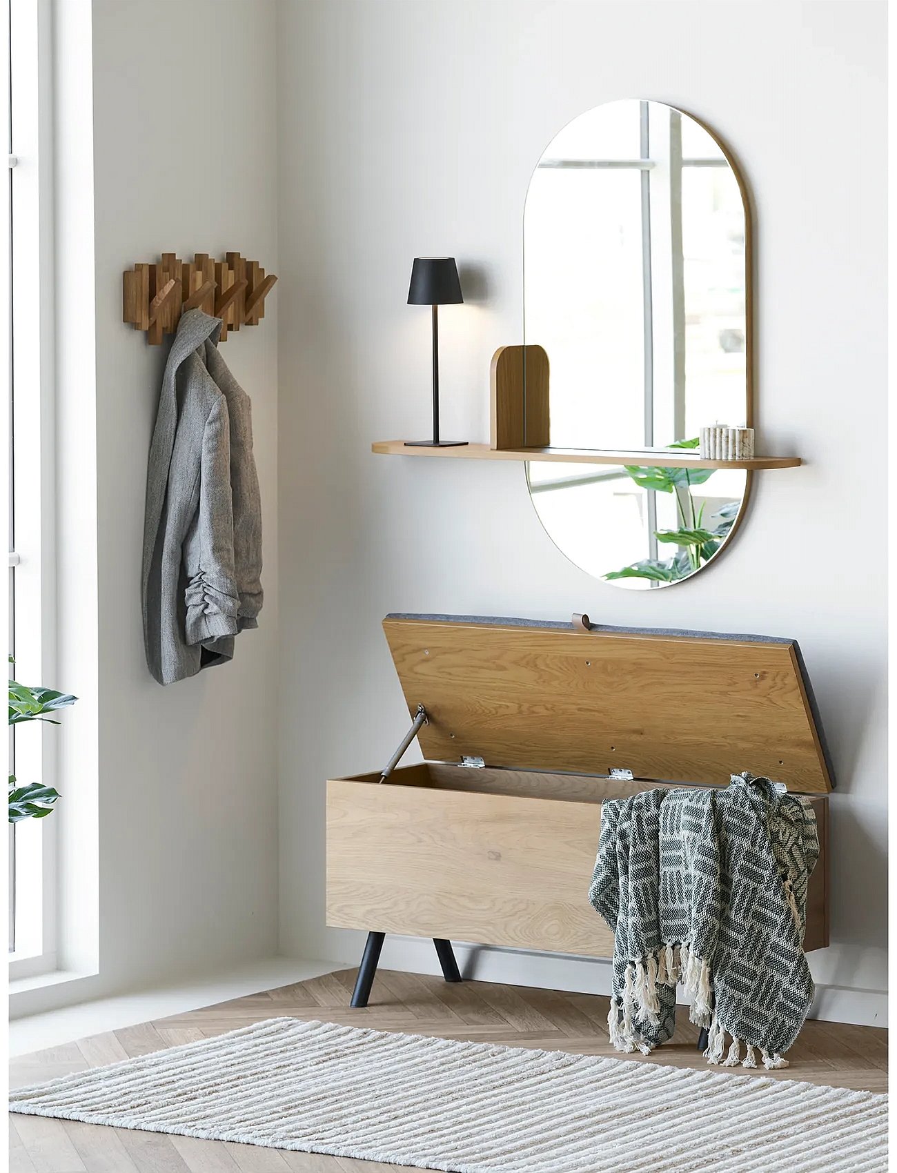 Bjørk - Bench with storage, oak look, 92x33x48 cm - NATURAL