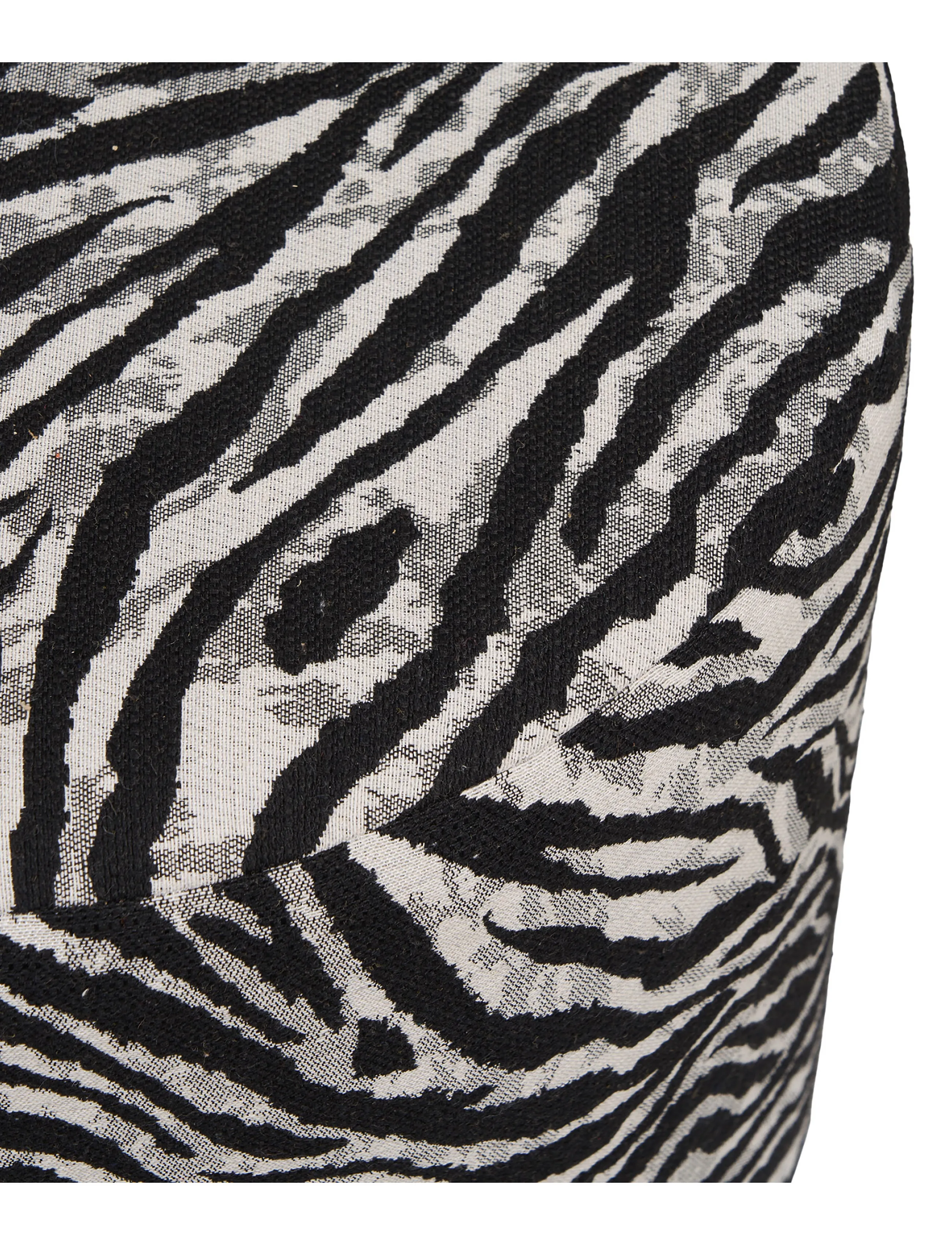 House Nordic - Kamma - Pouf, jacquard, - poufs - black / white - 4