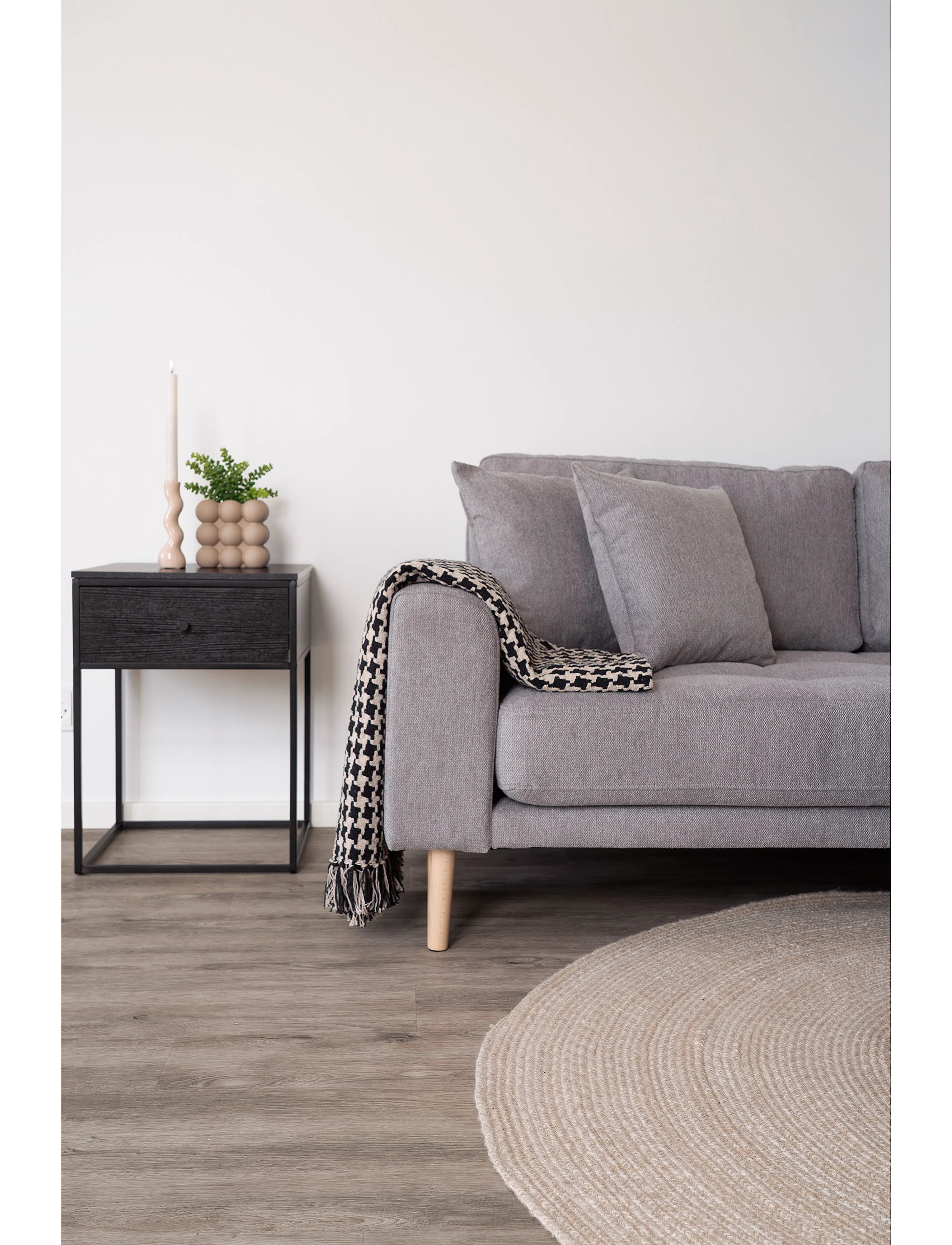 House Nordic - Hilla - Plaid, black/beige, 130x180 cm - filtar & plädar - black / beige - 3