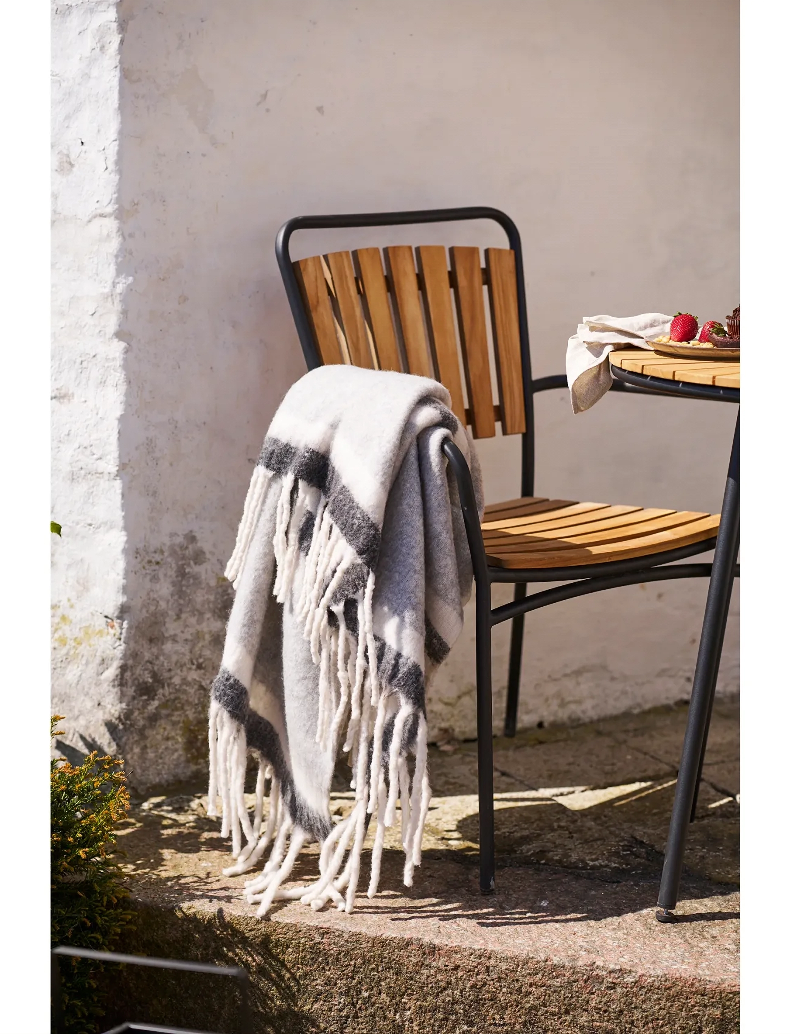 House Nordic Jorun - Plaid, Wool Mix, Grey/White, 130X170 cm, 170X130X cm, Grey, Puder & Tæpper > Tæpper & Plaider, Unisex