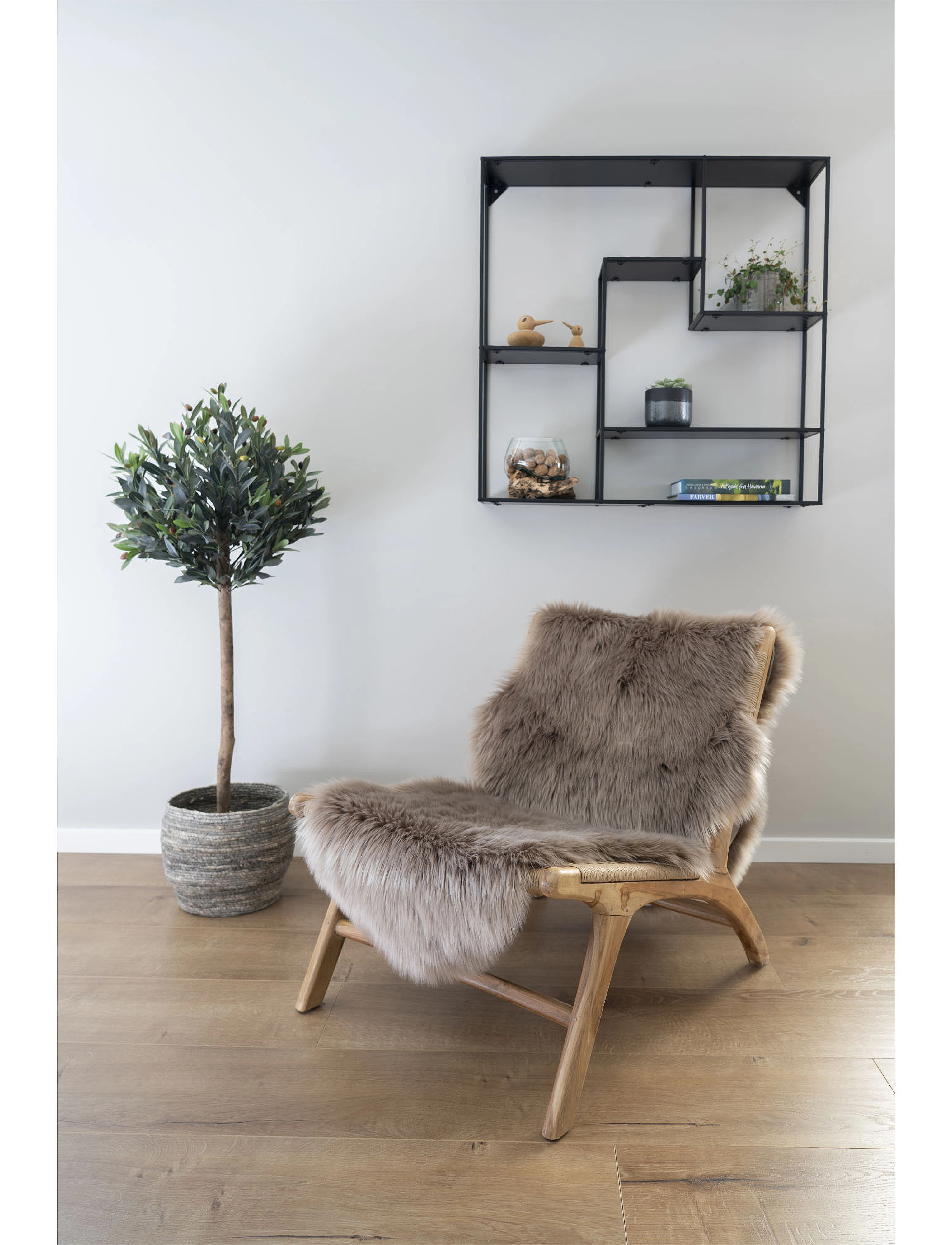 House Nordic Irma - Lambskin Artificial, Mushroom, 60X180 cm, 6.5X60X180 cm, Brown, Tæpper Og Tæpper > Andre Tæpper, Unisex