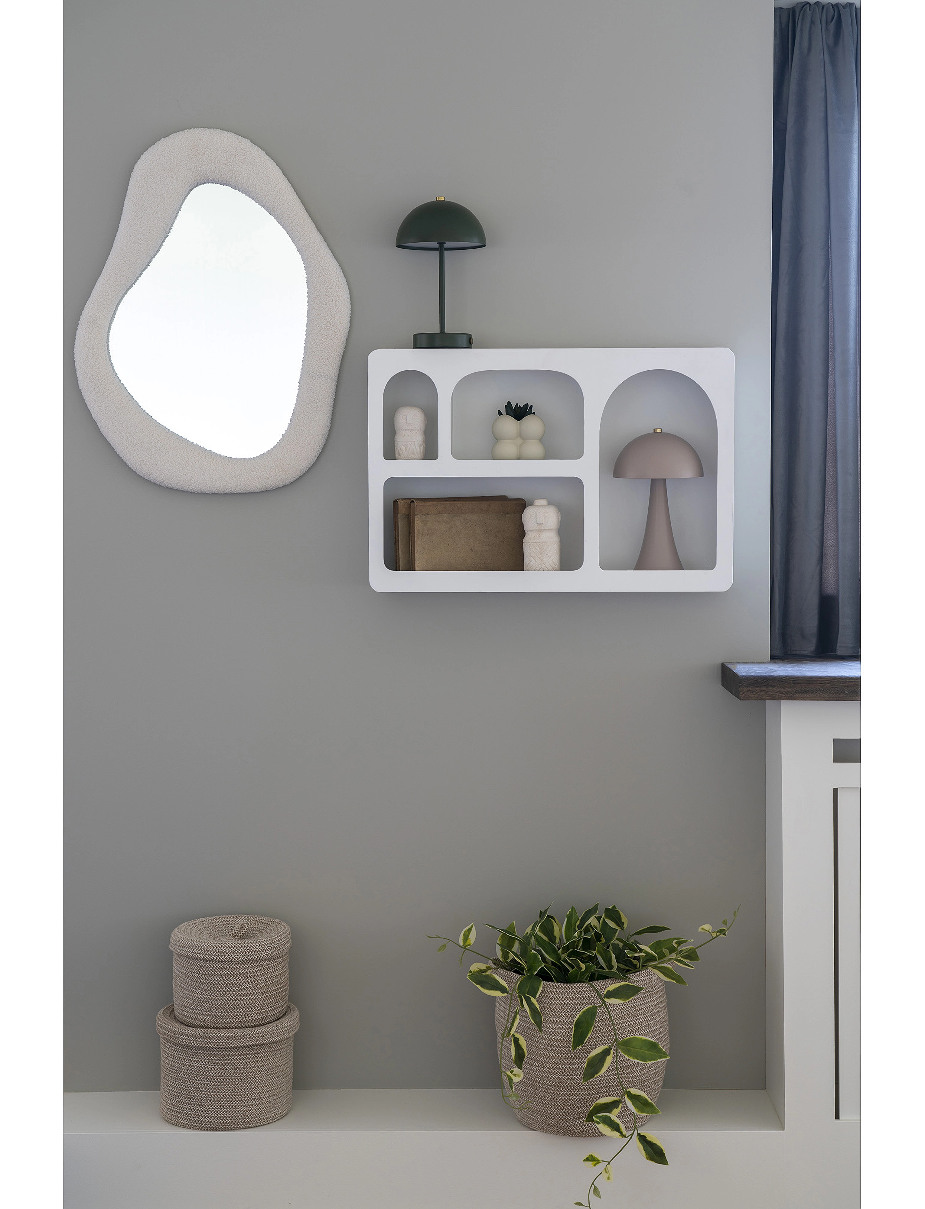 House Nordic Frida Mirror, Teddy, White 46,5X61 Cm, 3.5X46.5X61 cm, Mirrors, Weiß - Wall Homeware