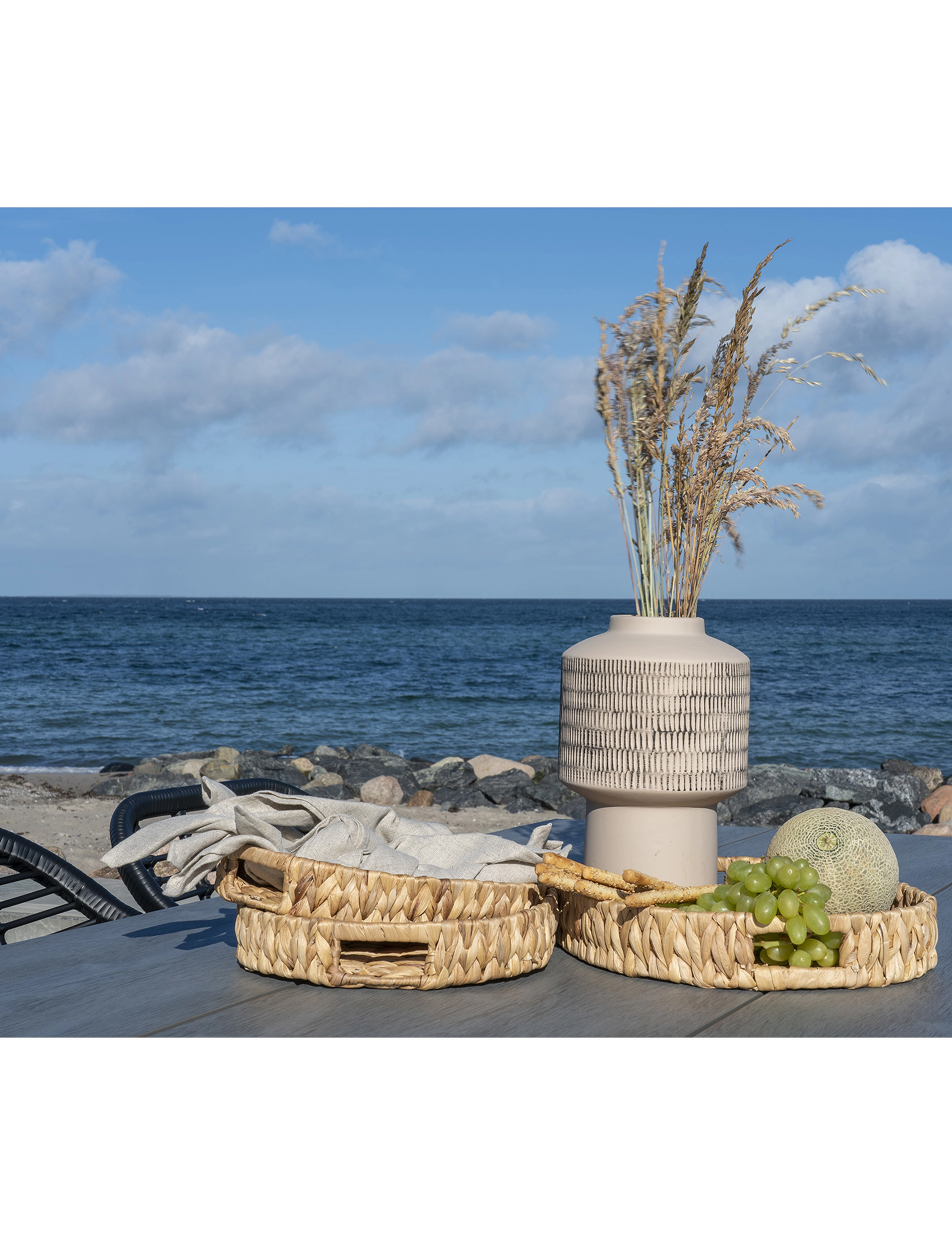 House Nordic Elsa Trays, Water Hyacinth, Natural, Set Of 3, 6X30X38 cm, Dining & Table Accessories, Beige - Homeware