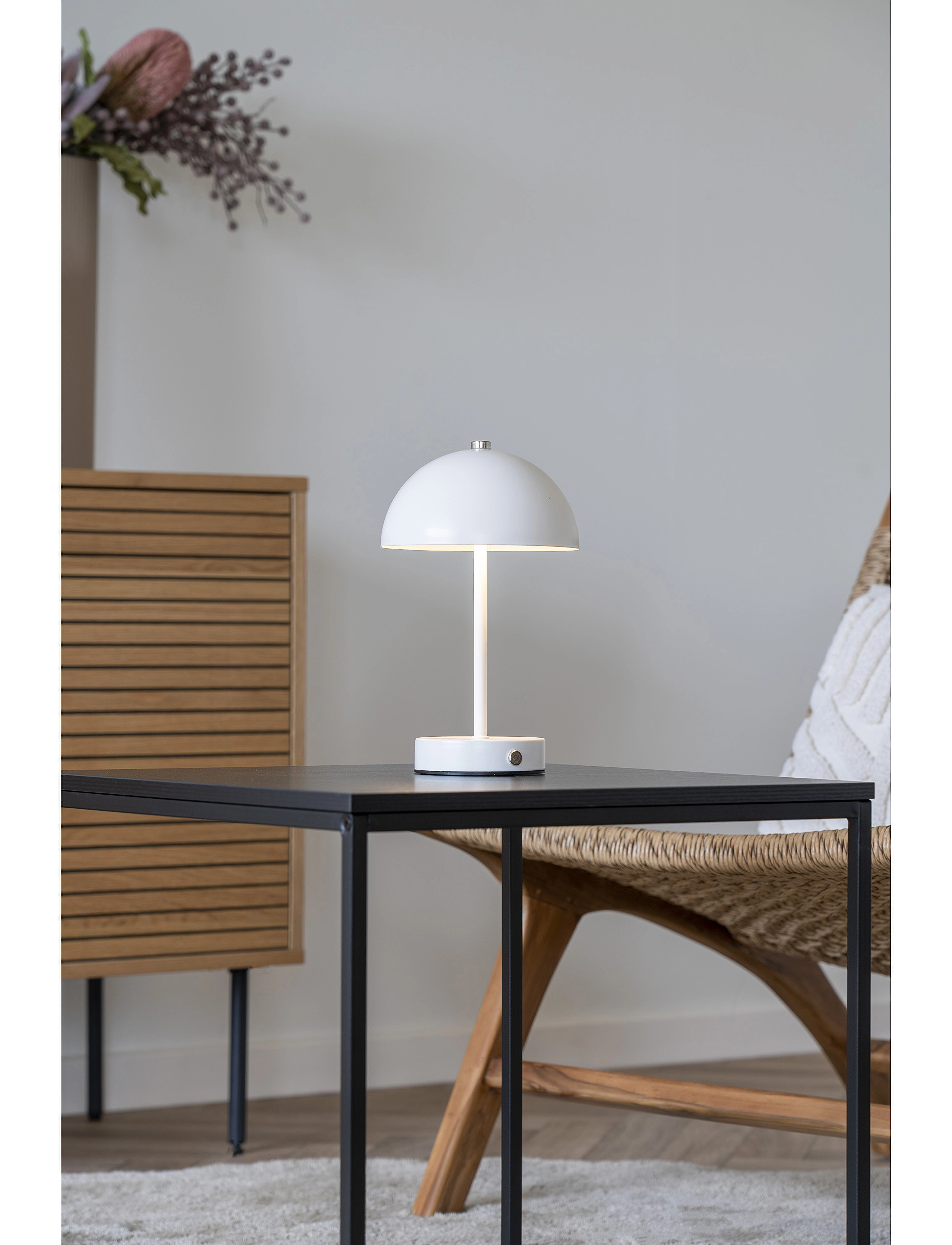 House Nordic Kia Table Lamp, Rechargeable, 25X15X15 cm, Lamps, Weiß - Homeware