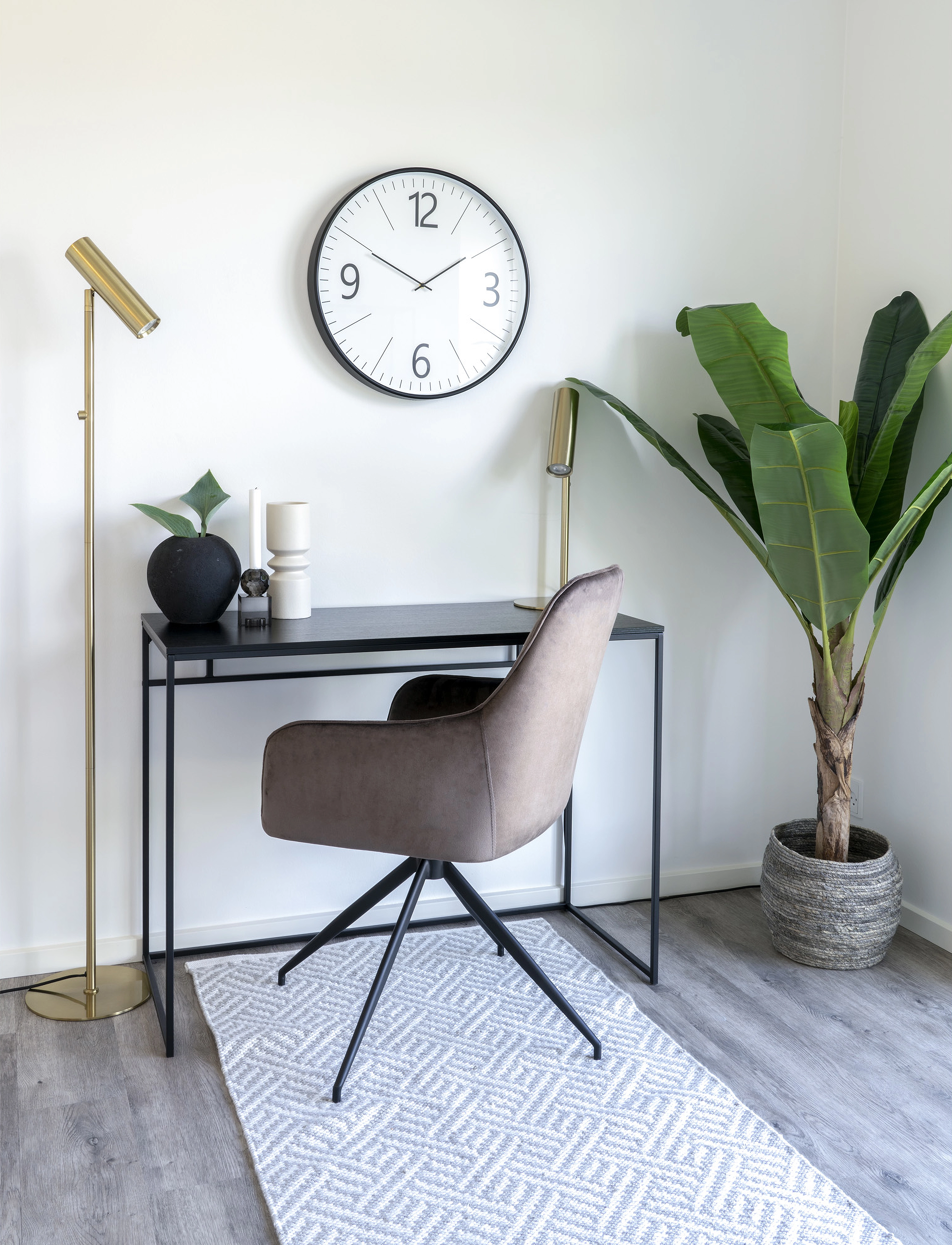 House Nordic - Nida - Lamp, brass, 210 cm fabric cord - lampadaires - brass - 4