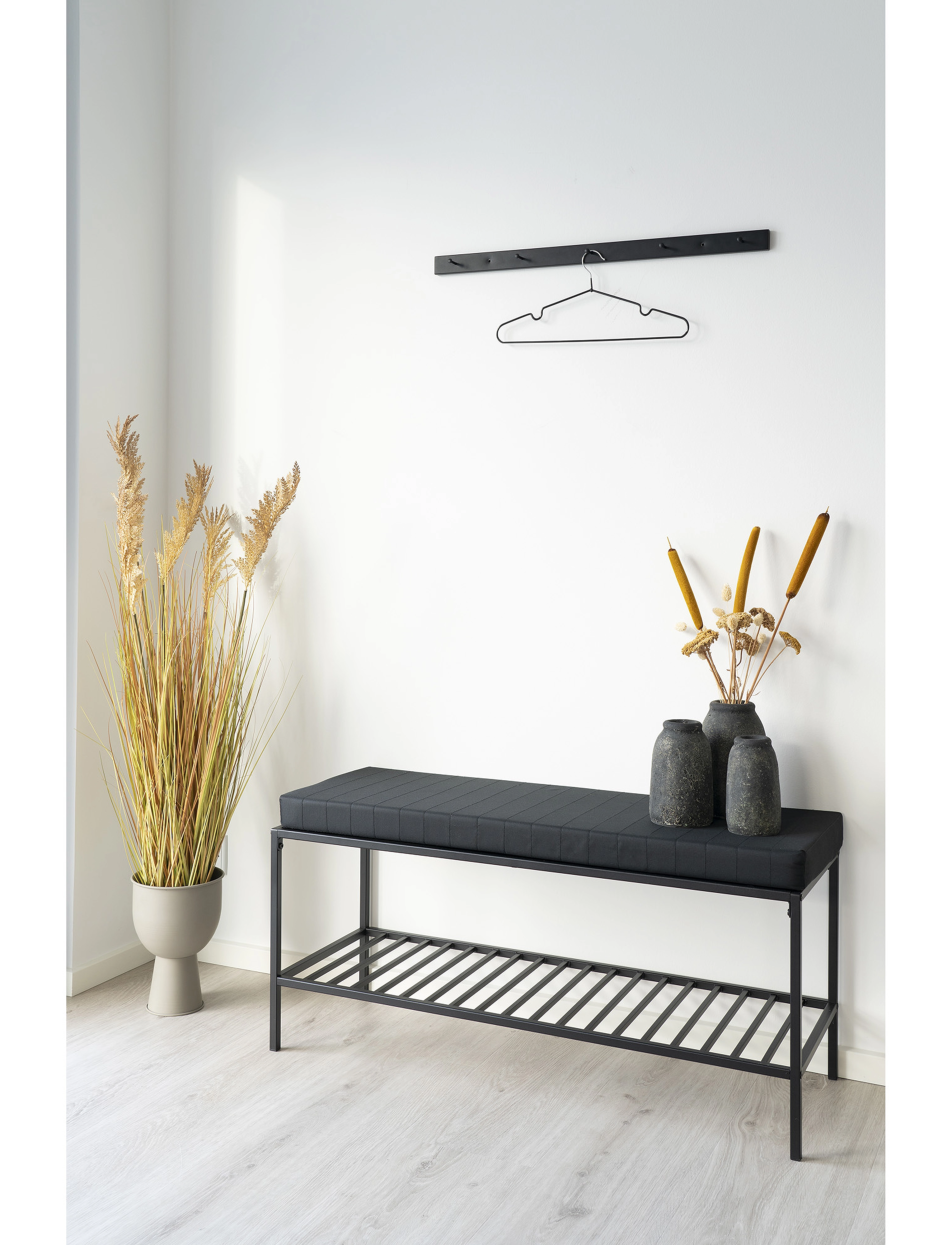 House Nordic Hilda Metal Hangers With Black Coating, Set Of 10, One Size, Storage, Schwarz - Hangers, Homeware