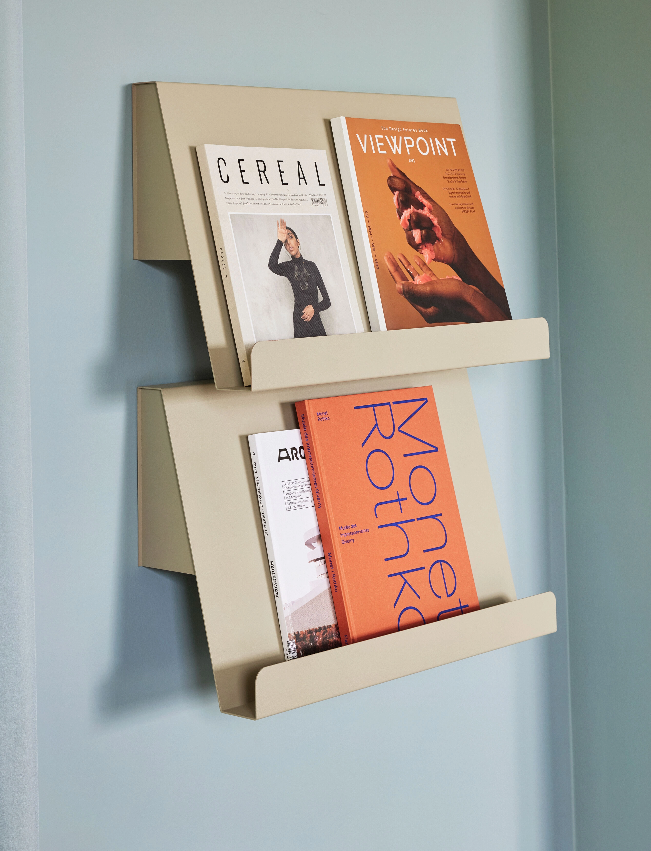 Hübsch - Slope Wall Magazine Holder Sand - sand - 4