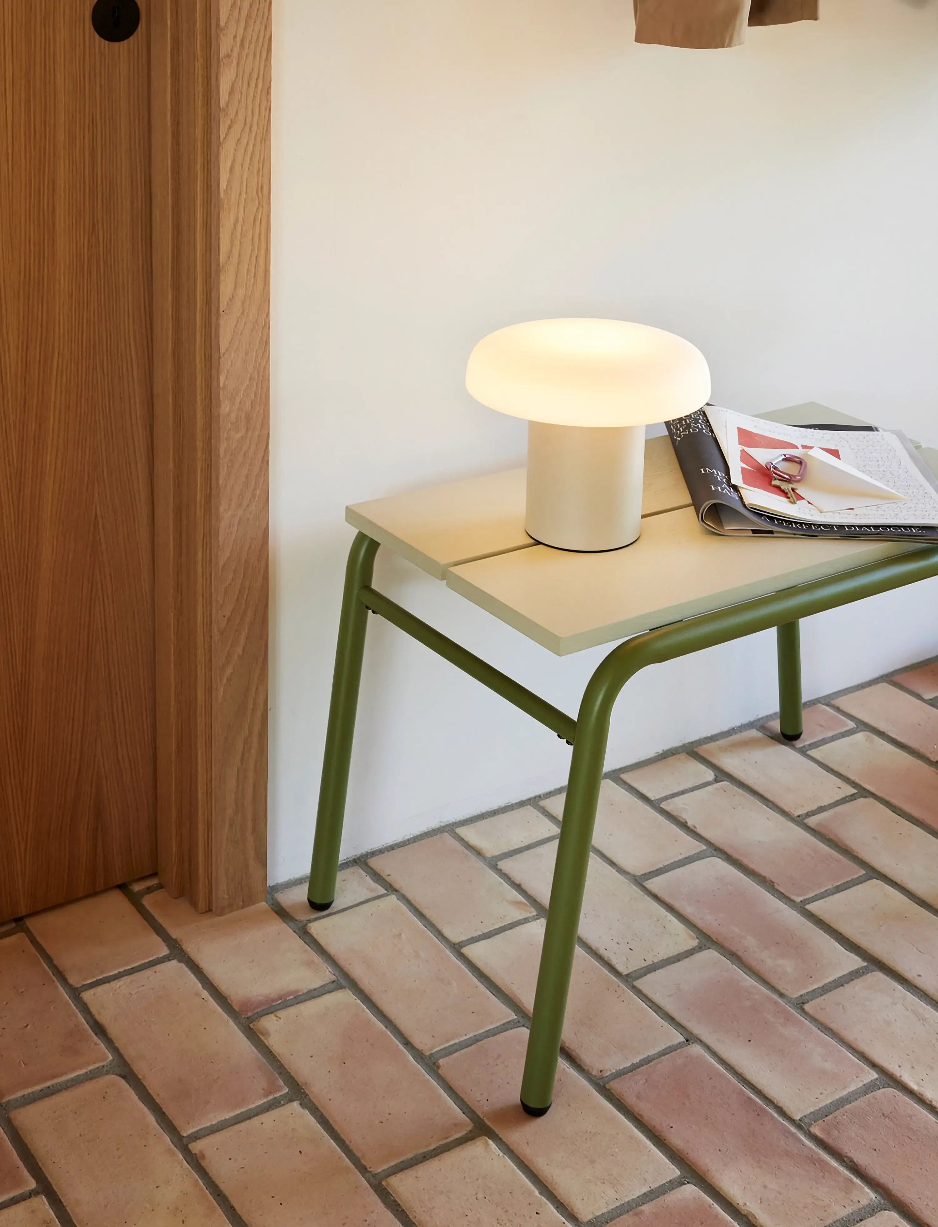 Hübsch Koi Bench, One Size, Chairs & Stools, Grün - Stools Benches, Homeware