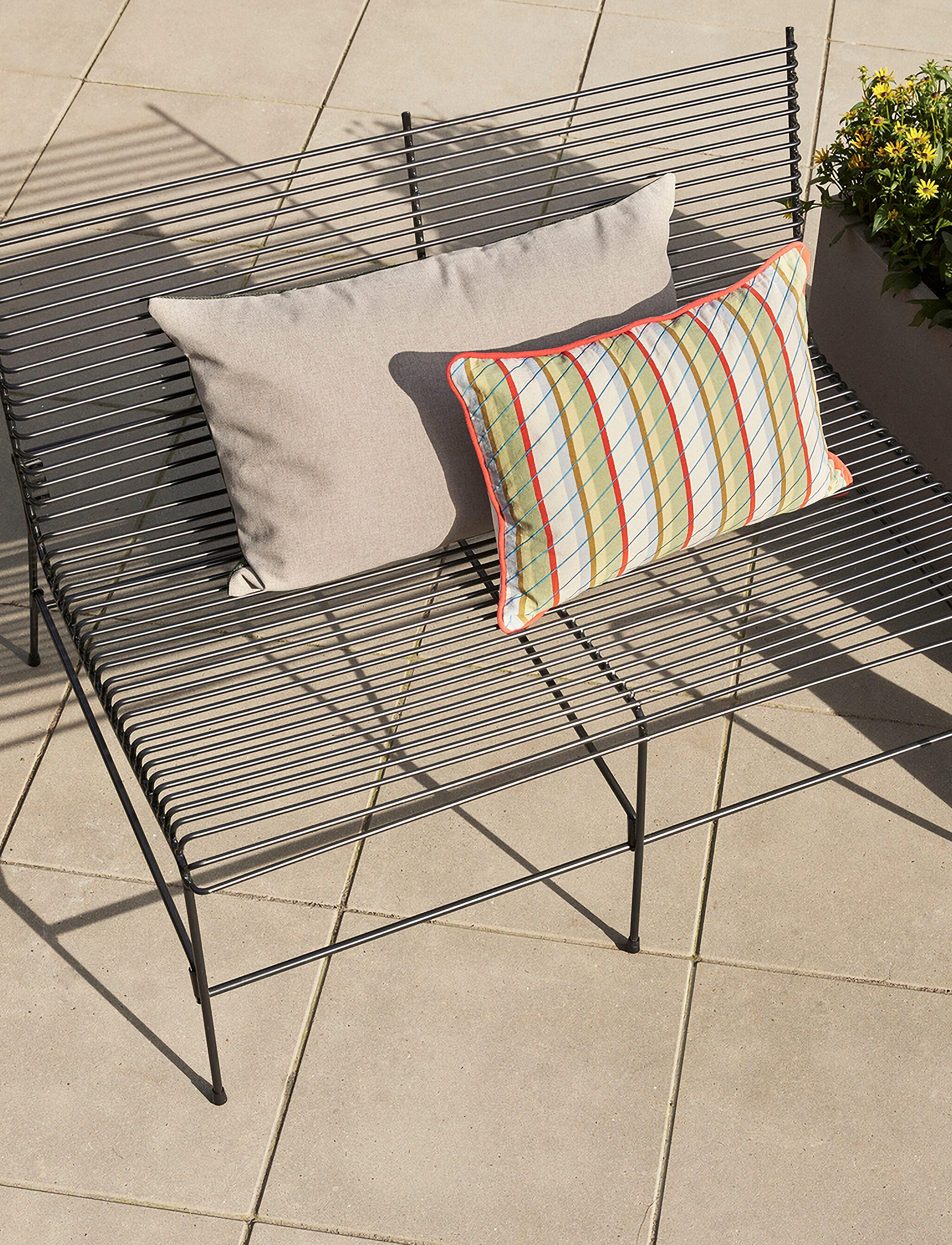 Hübsch - String Bench Black - möbler - black - 0
