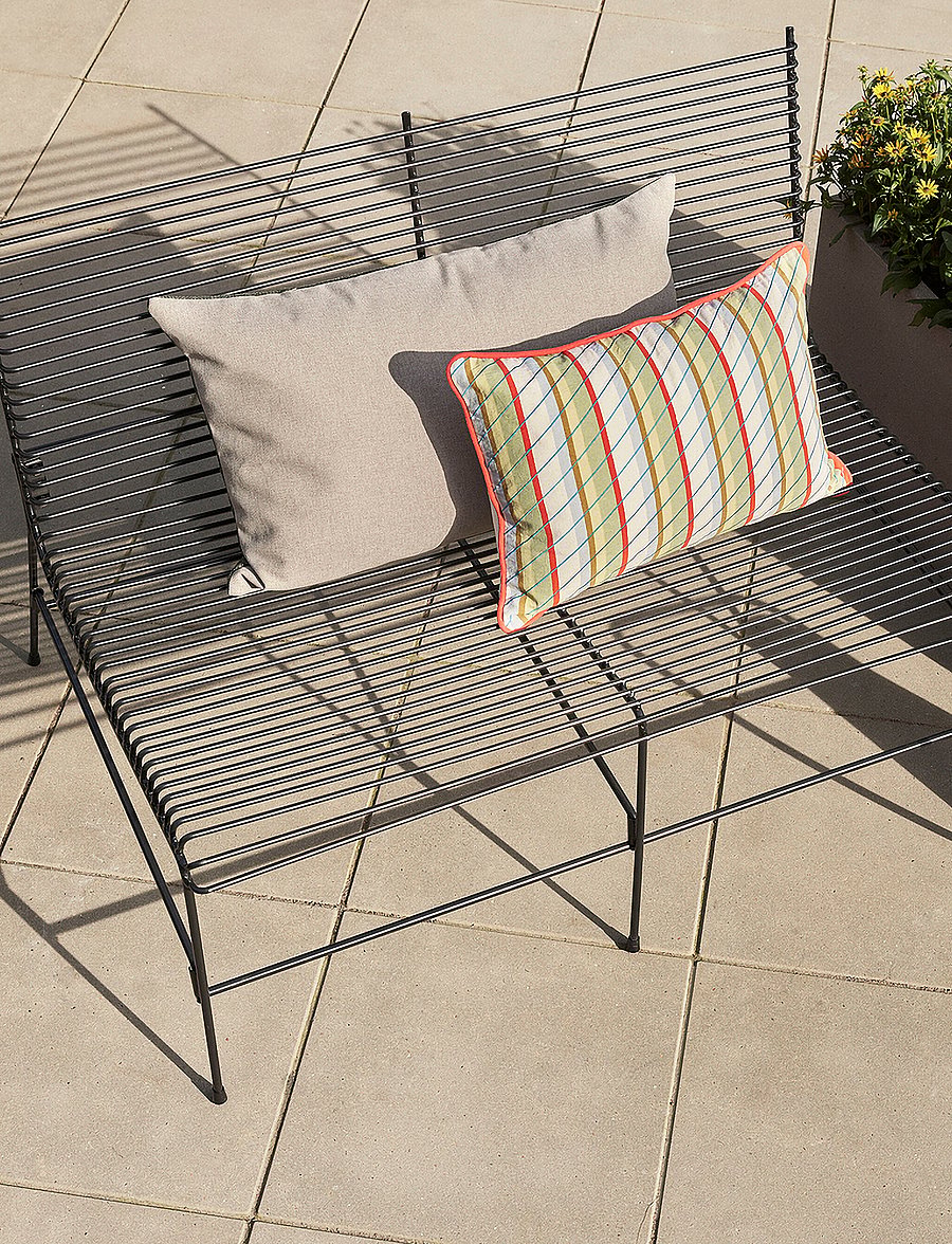 Hübsch - String Bench Black - møbler - black - 0