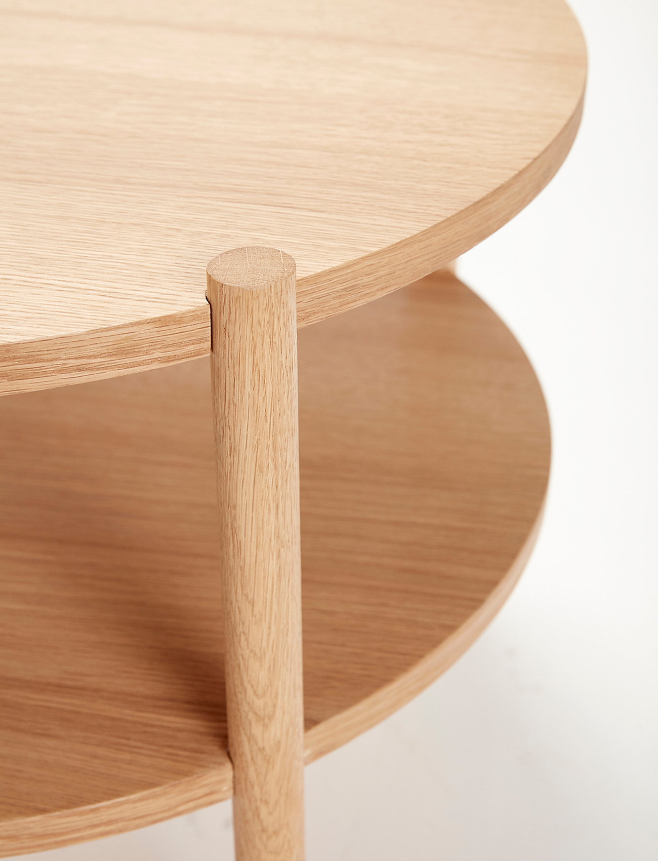 Hübsch Acorn Bord, Ø64XH44 cm, Furniture, Creme - Tables, Homeware