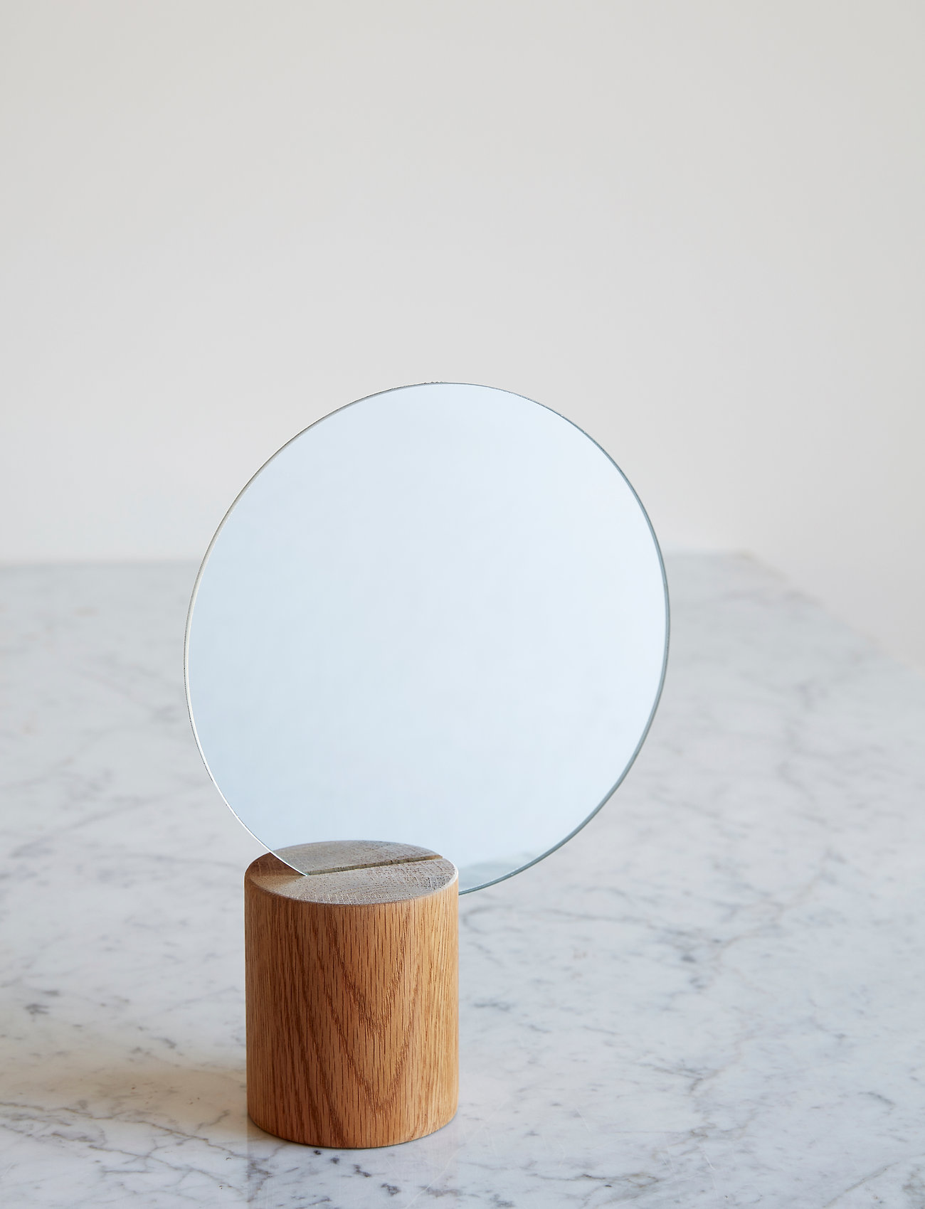 Hübsch - Edge Table Mirror - apaļi spoguļi - nature - 1