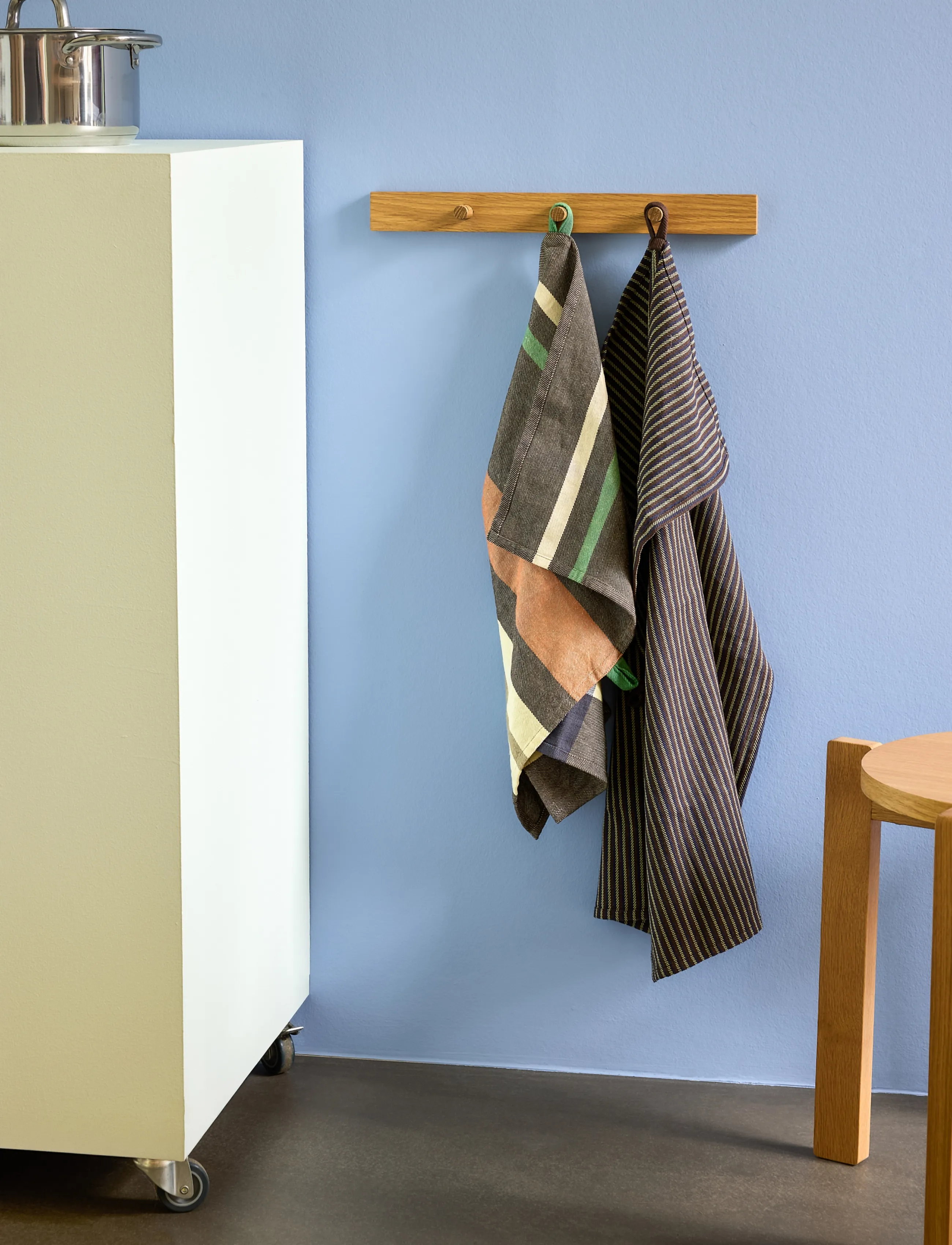 Hübsch Cosplay Coatrack, L:40 cm, Furniture, Braun - Coat Hooks & Racks, Homeware