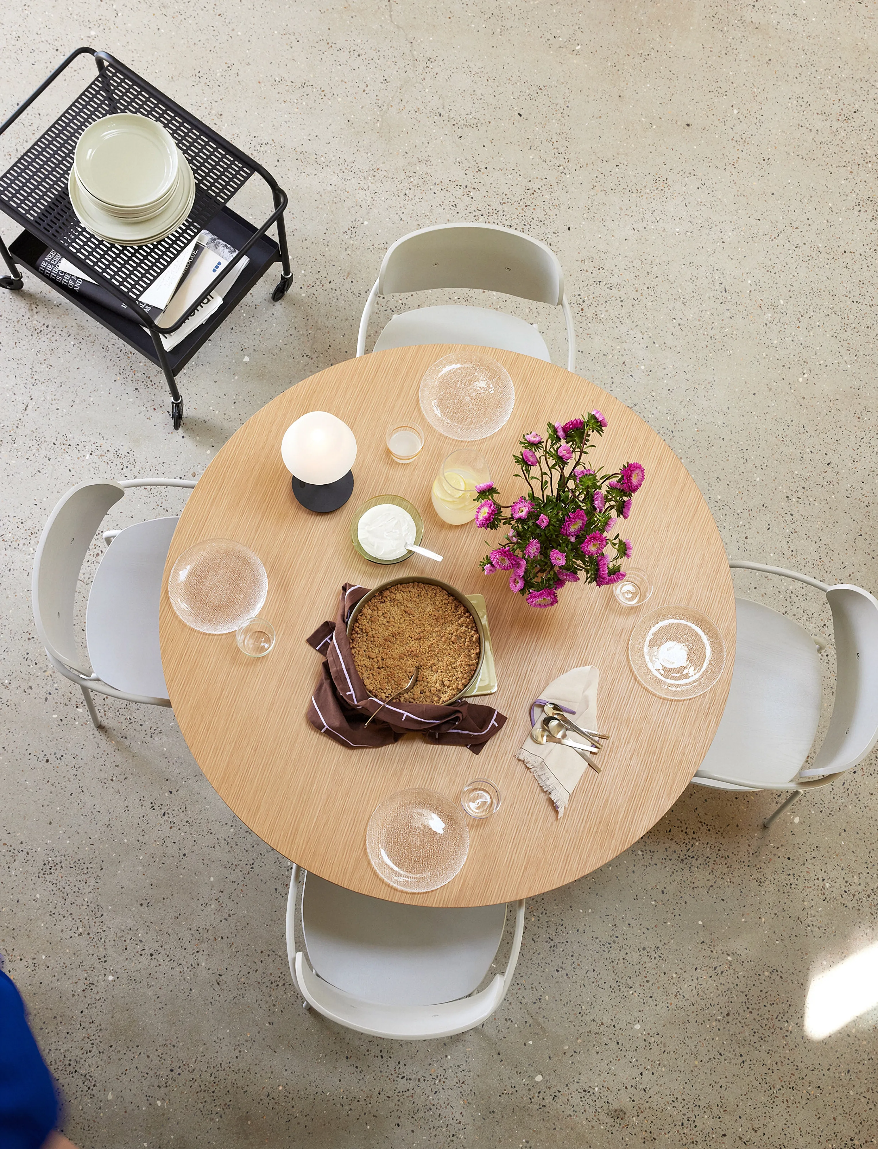 Hübsch - Straight Dining Table Round - natural - 5