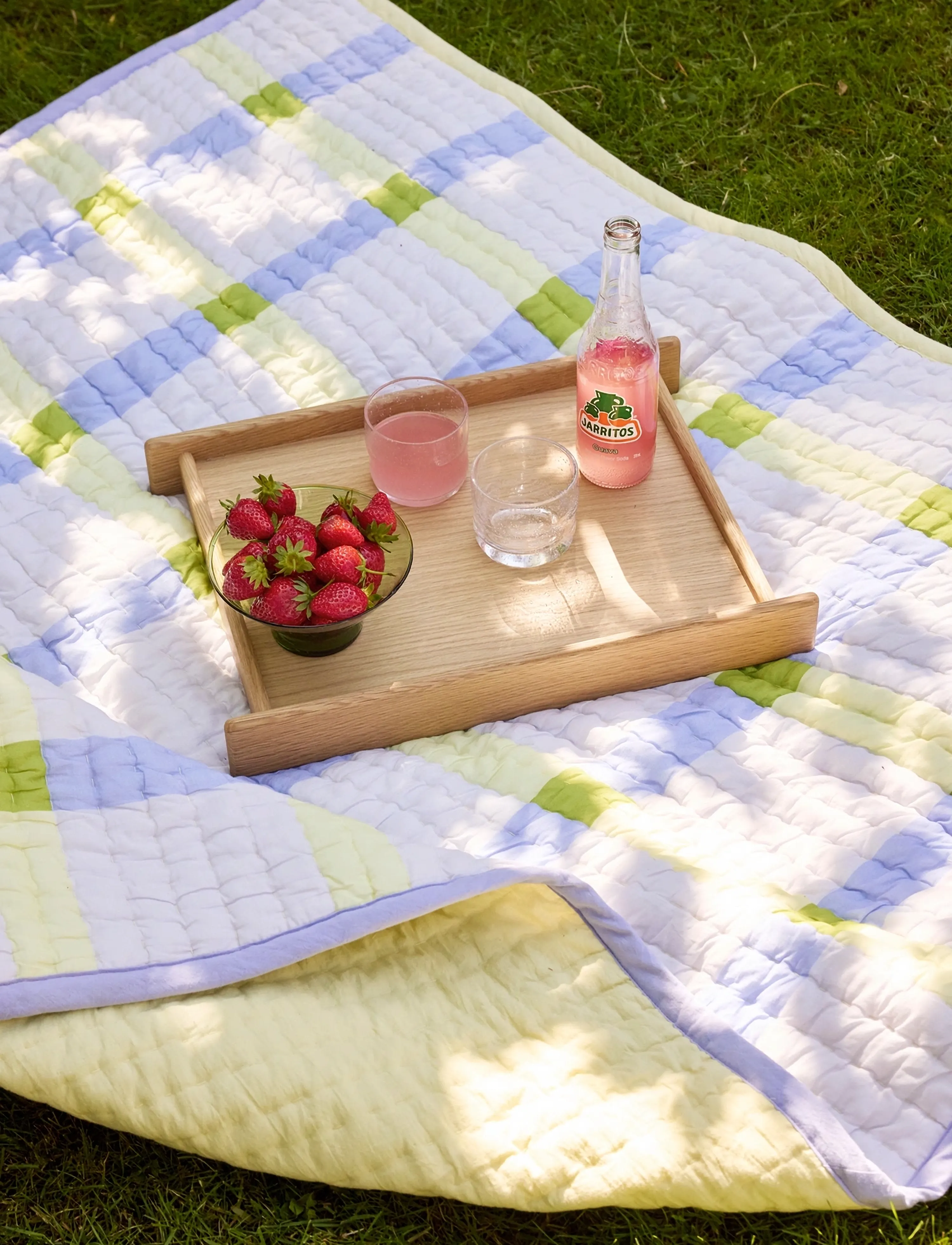 Hübsch Less Tray Natural, 42X33X6 cm, Dining & Table Accessories - Trays, Homeware
