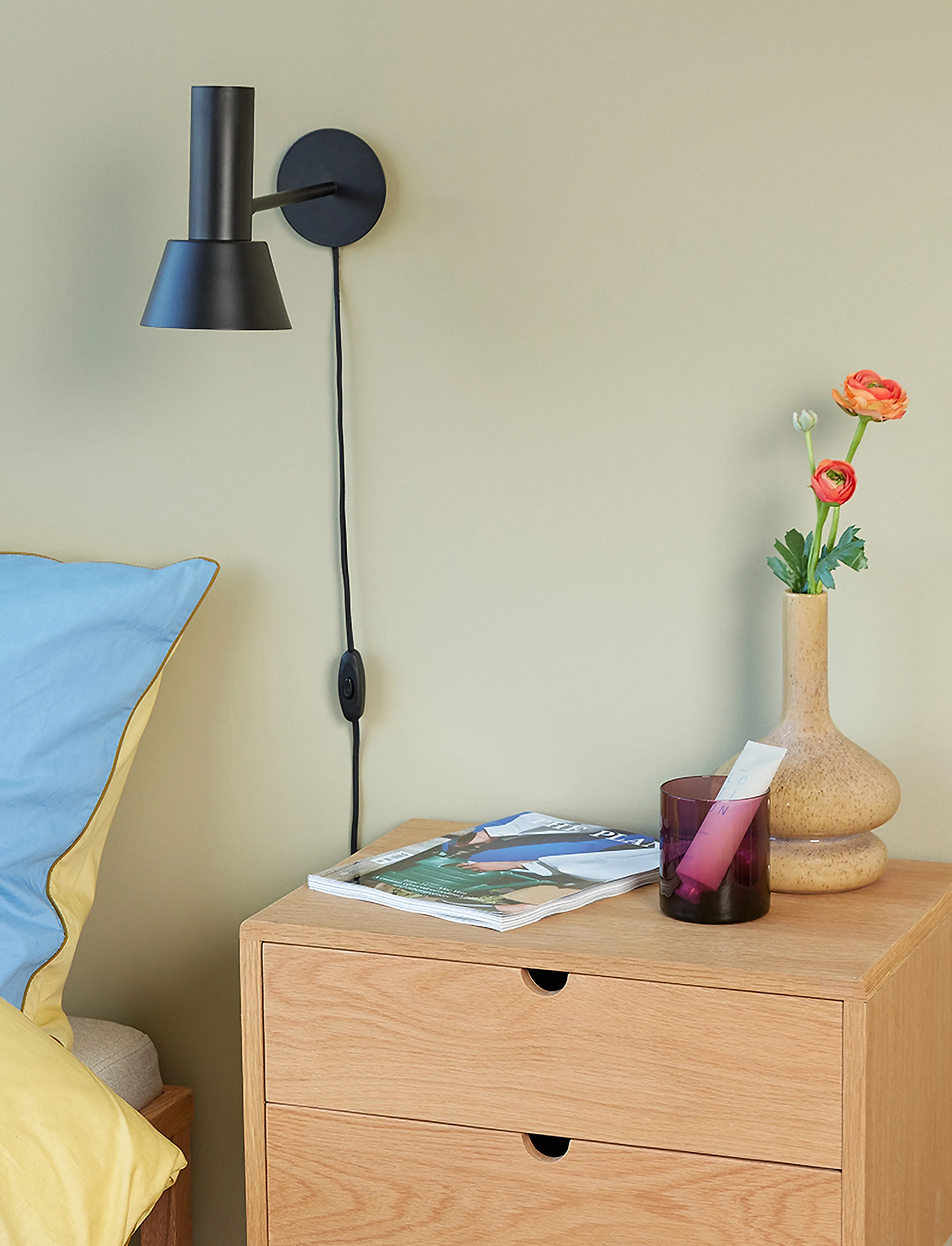Hübsch - Hide Bedside Table - natural - 2