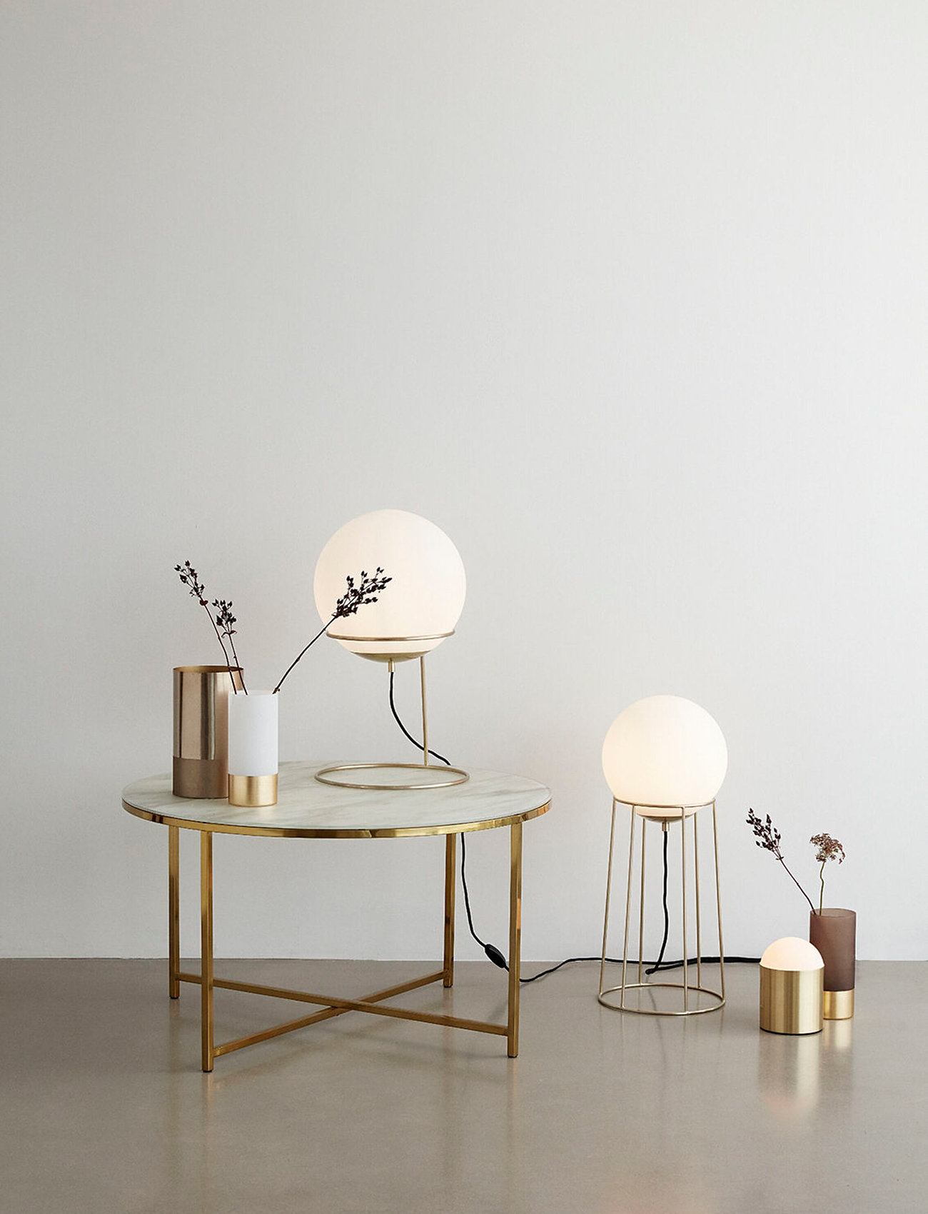 Hübsch - Balance Lamp - galda lampas - brass - 1