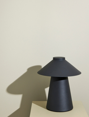 Hübsch - Chipper Table Lamp - stalinės lempos - black - 2
