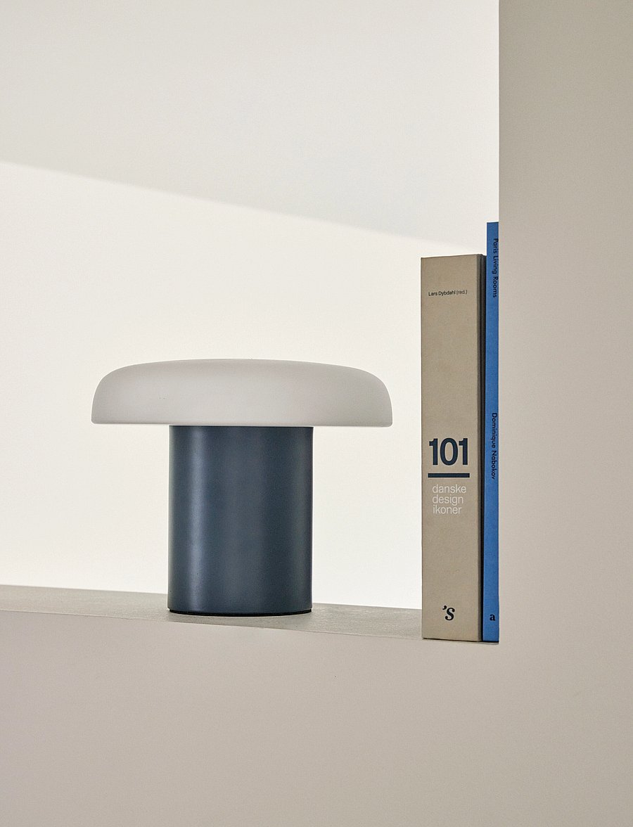 Hübsch - Ateliers Table Lamp - laualambid - dark blue,white - 5