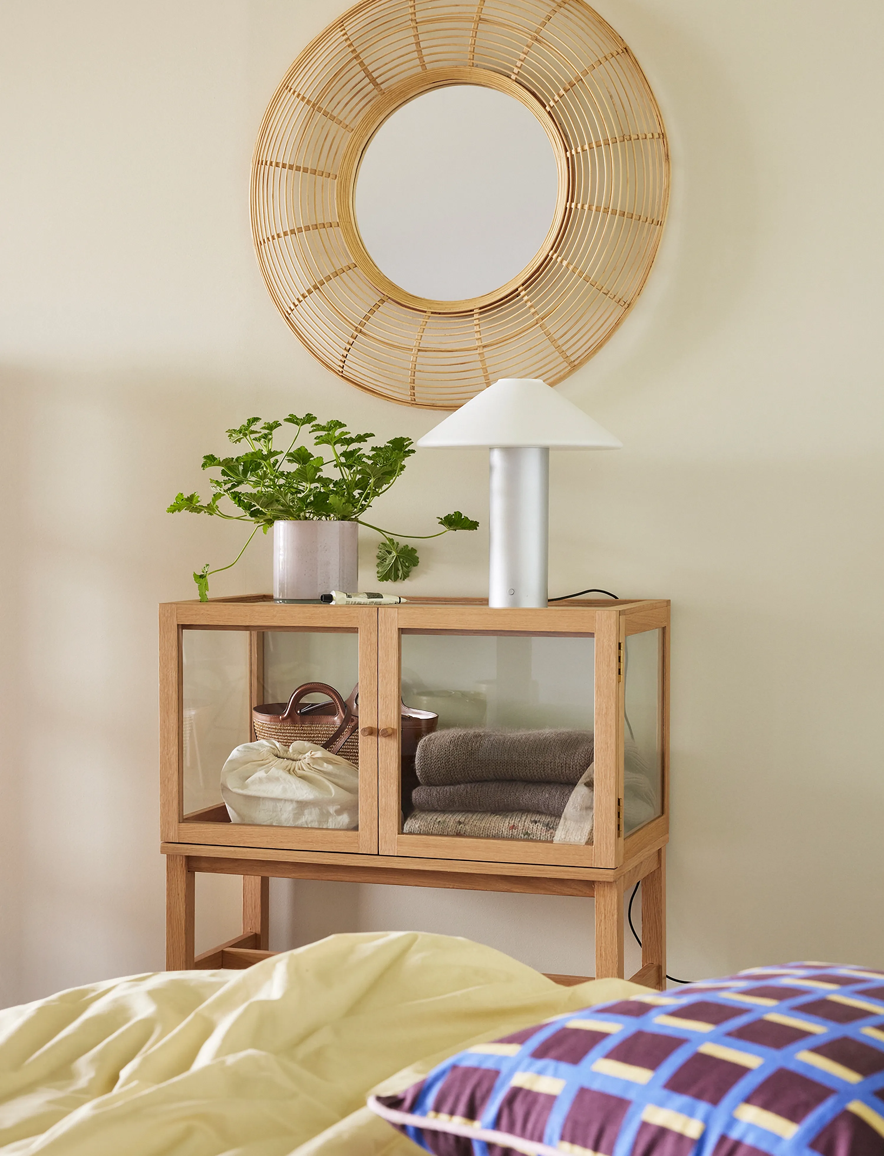 Hübsch Orbit Table Lamp, 35X40 cm, Lamps, Weiß - Homeware
