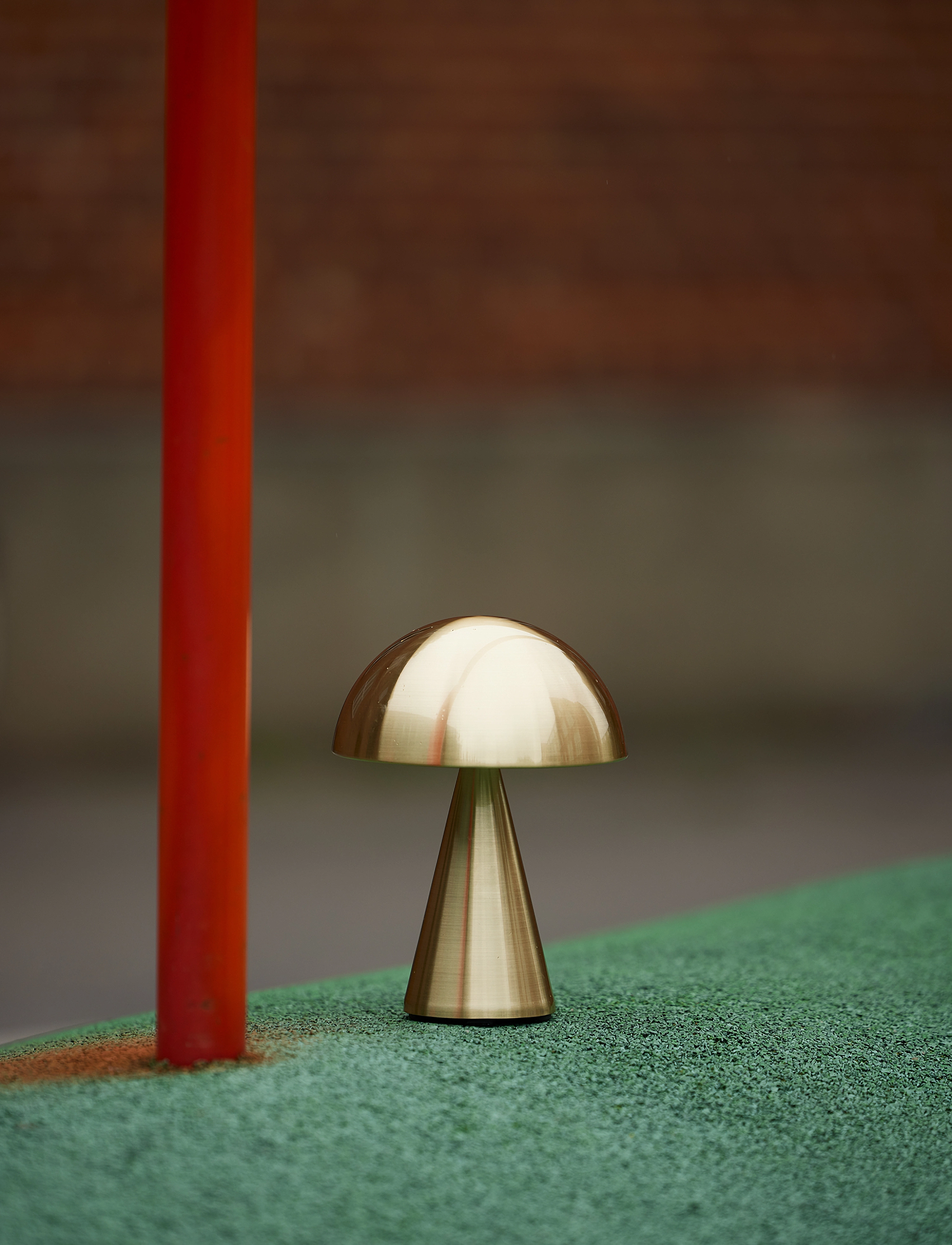 Hübsch - Mush Portable Lamp - mobile lampen - brass - 5