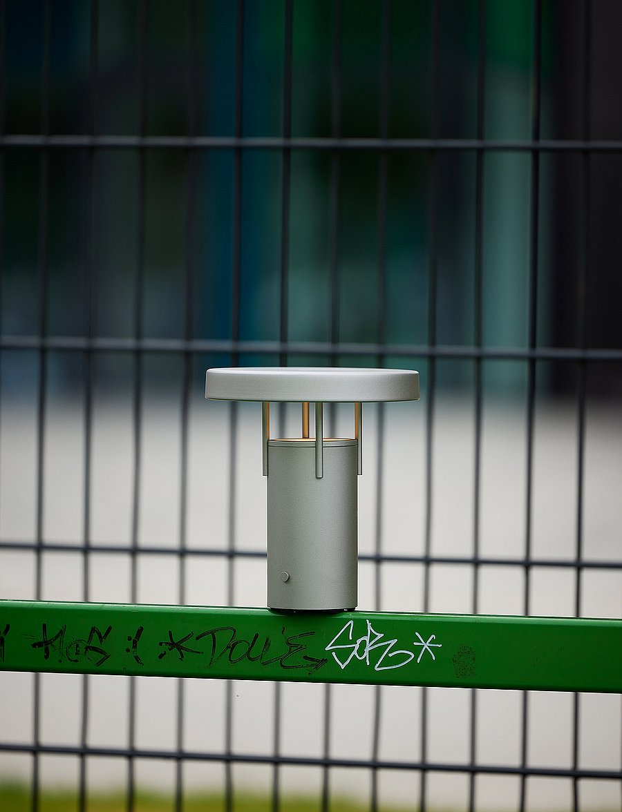 Hübsch - BringMe Portable Lamp - gartenleuchten - sand - 0