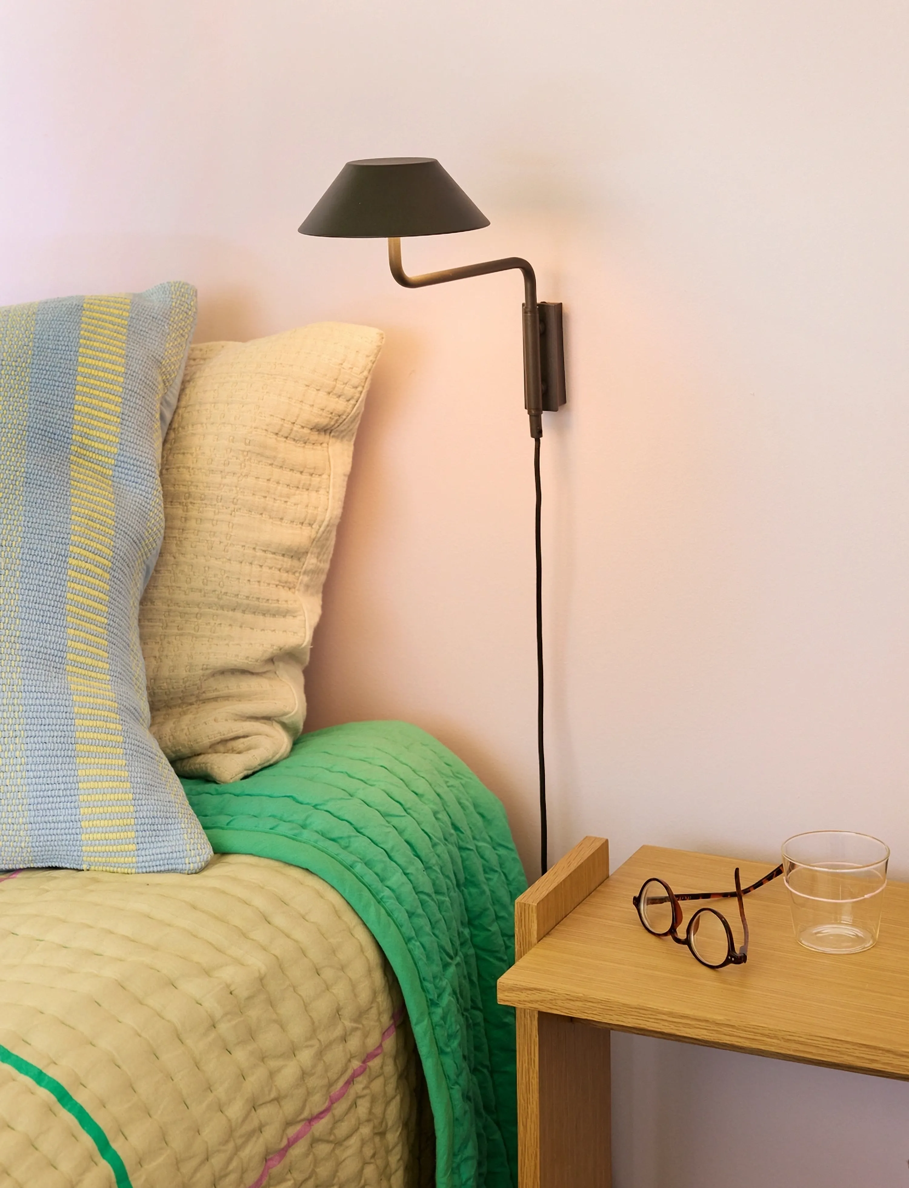 Hübsch Cover Wall Lamp Black, 30X30X25 cm, Lamps, Schwarz - Homeware