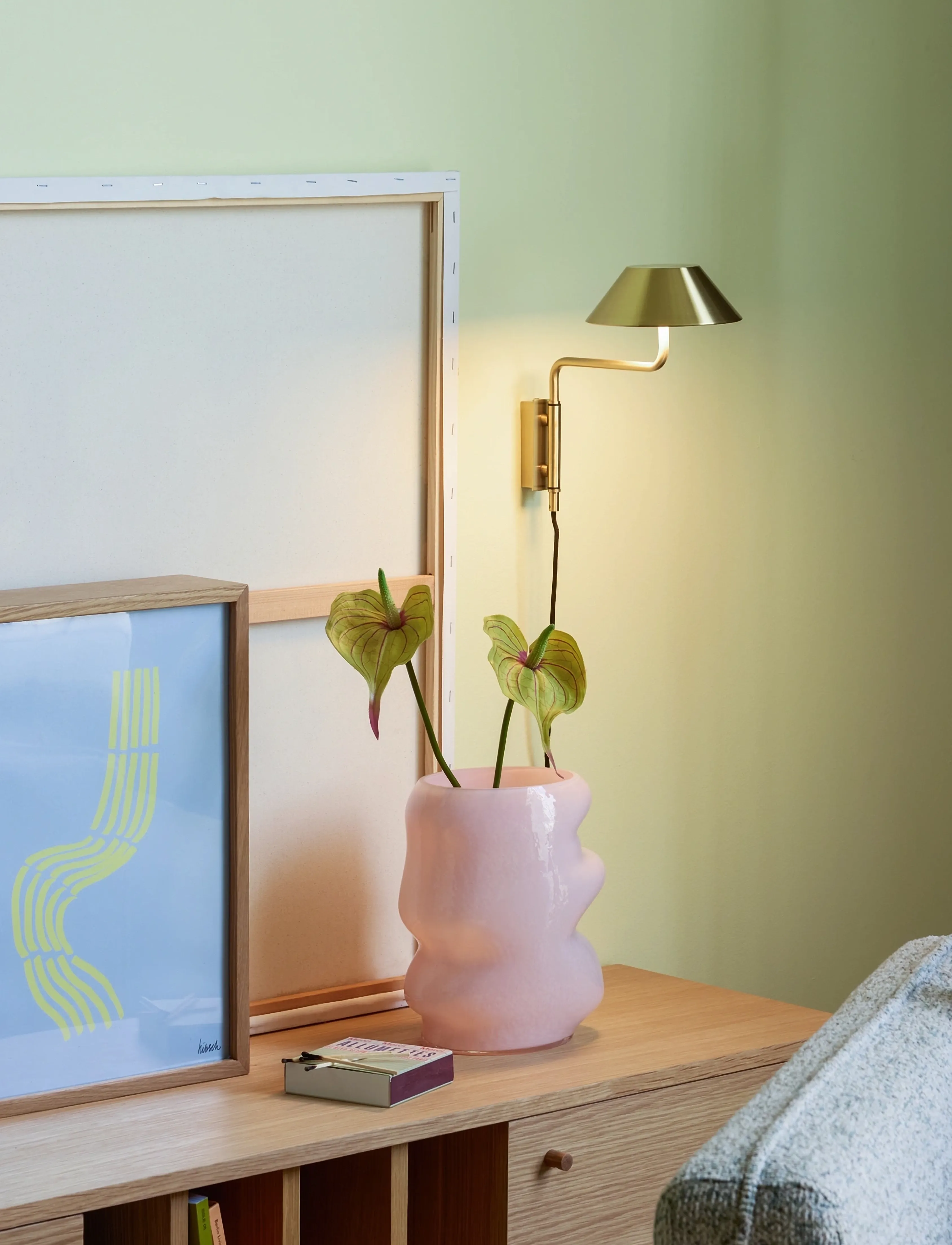 Hübsch Cover Wall Lamp Brass, 30X30X25 cm, Lamps, Gold - Homeware