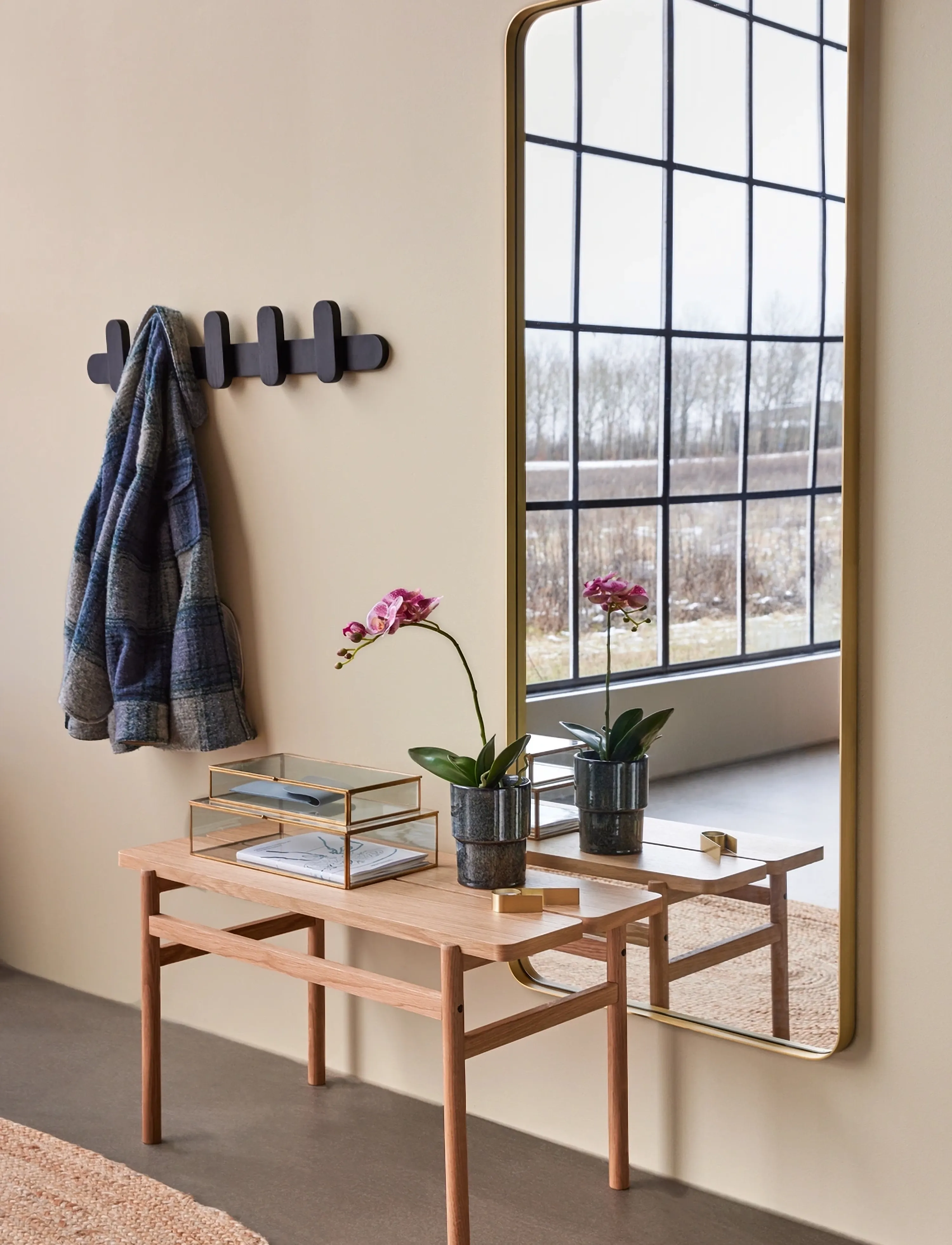 Hübsch Retro Wall Mirror Large Brass, 60X4XH152 cm, Gold, Spejle > Vægspejle, Unisex