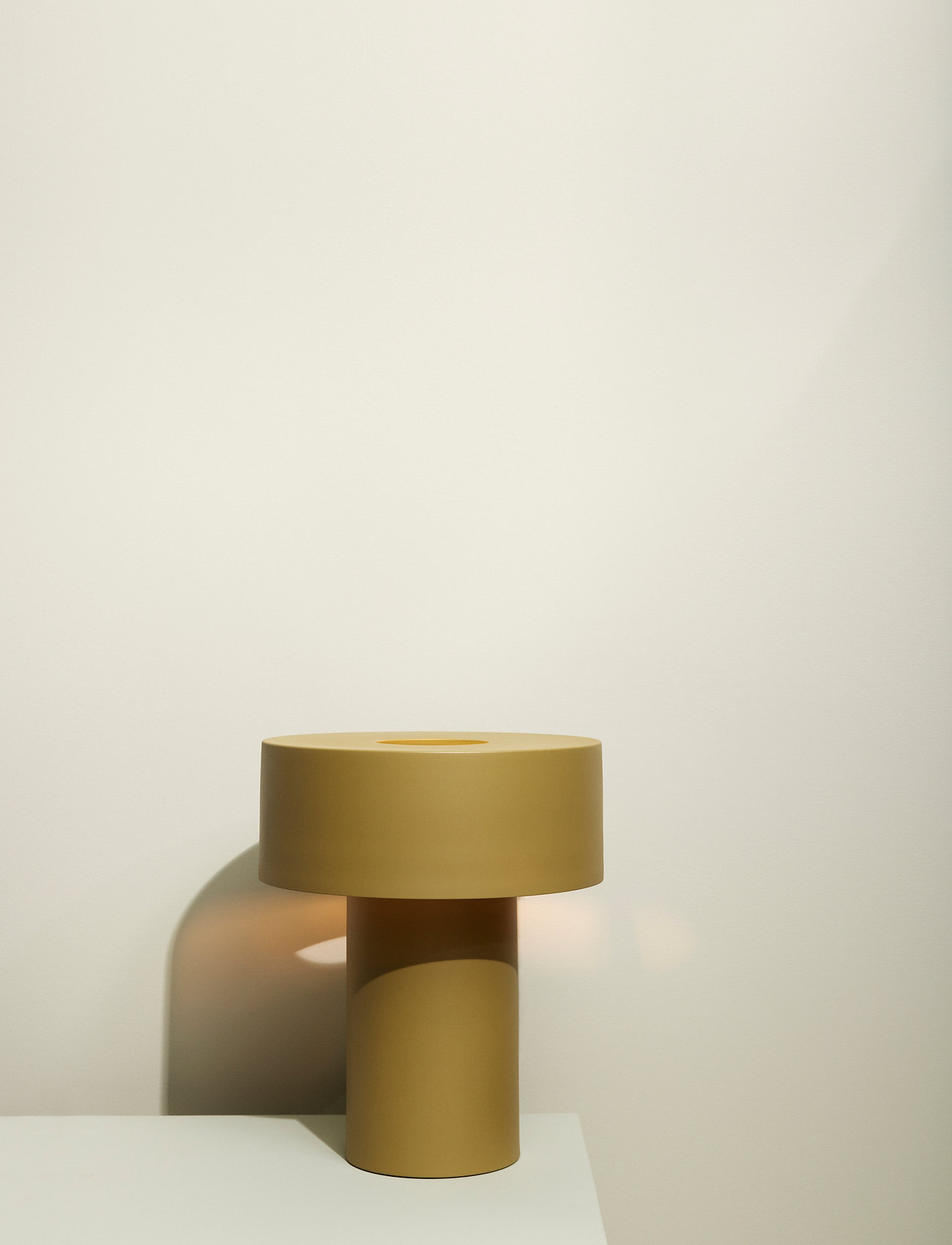 Hübsch - Aki Table Lamp - fönsterlampor - green - 3